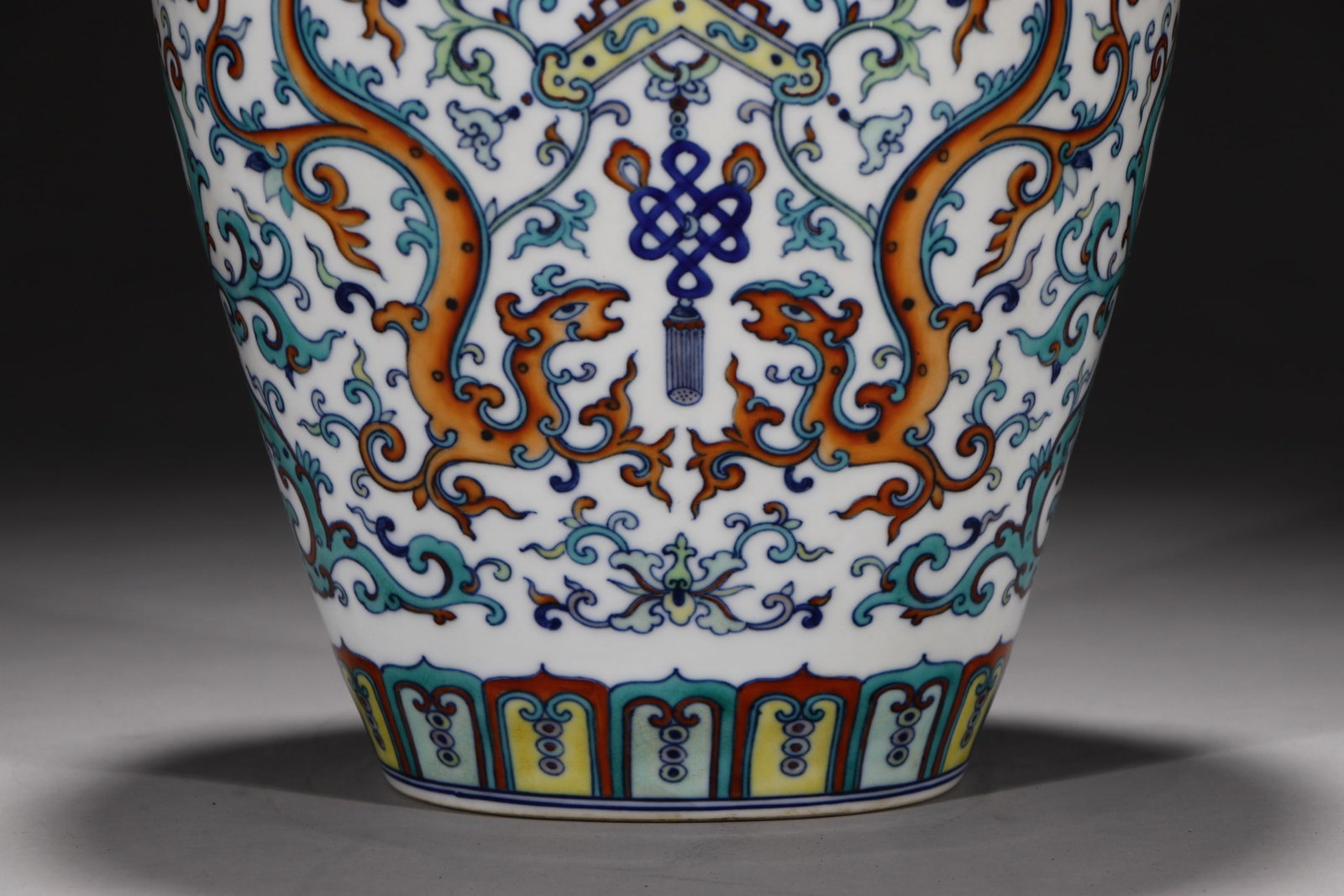 An Exquisite Doucai Lotus Pattern Dragon Pattern Double-Ears Vase - 3