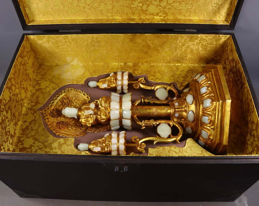 An Exquisite Gilt Bronze Inlaid White Jade Buddha Statue: An Exquisite Gilt Bronze Inlaid White Jade Buddha Statue Qing Dynasty, China Qianlong Four-character Mark Size:18.1inx10.2in