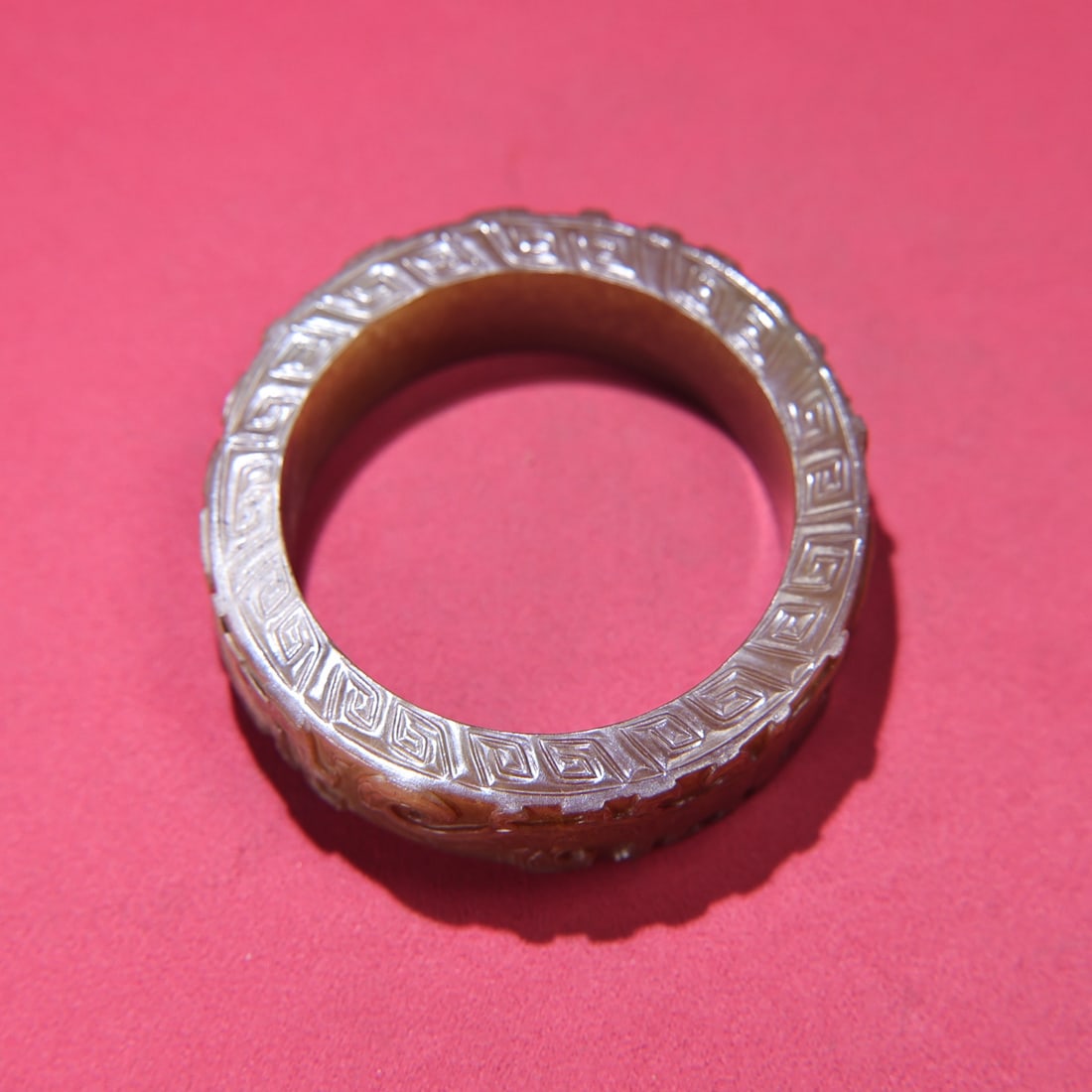 An Exquisite White Jade Dragon Pattern Bracelets - 9