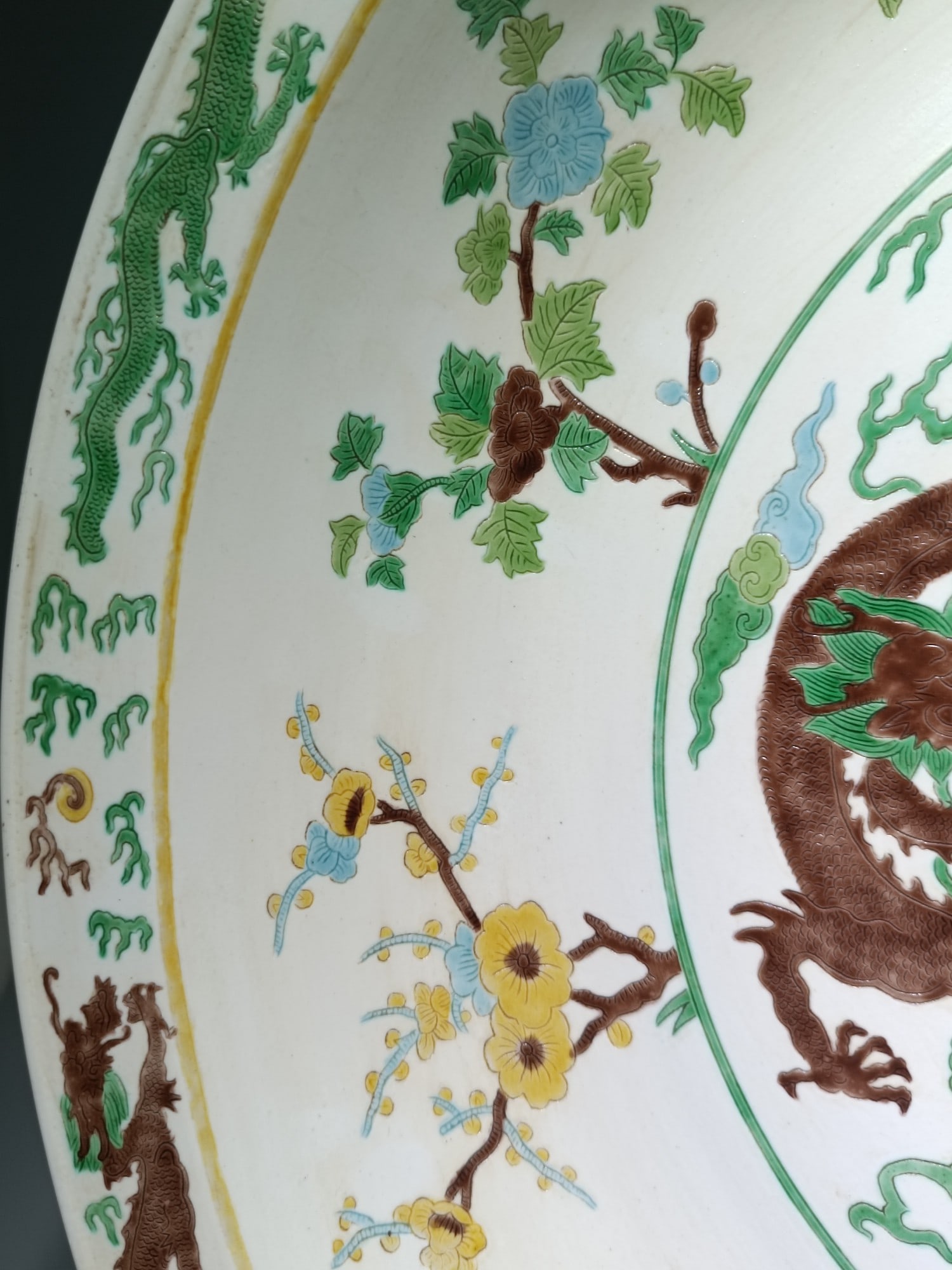 An Exquisite Biscuit Dragon Pattern Plate - 3