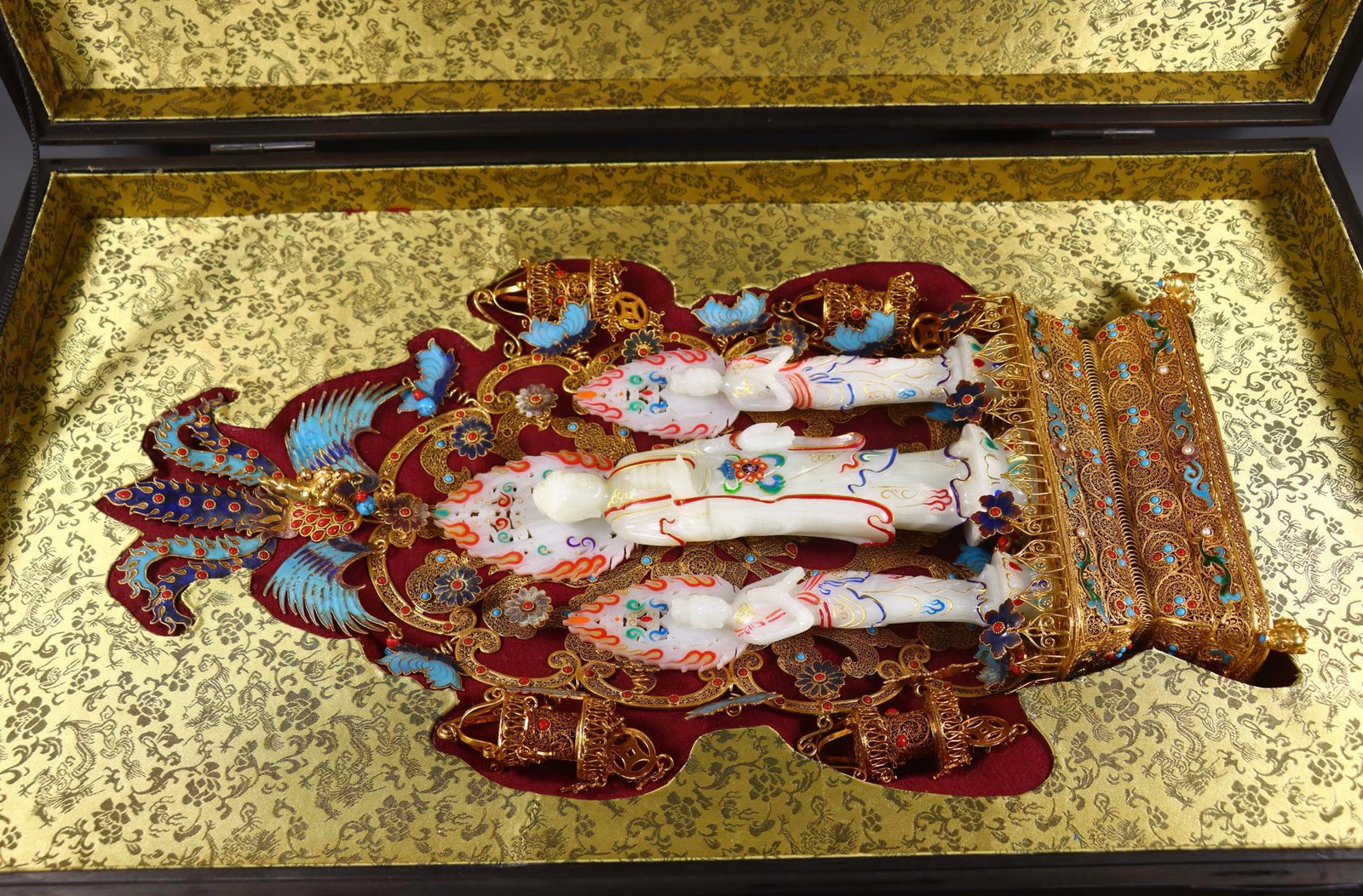 A Set of Fine Gilt Bronze Inlaid White Jade Painted Color Buddha Statue: A Set of Fine Gilt Bronze Inlaid White Jade Painted Color Buddha Statue Qing Dynasty, China Qianlong Four-character Mark Size:22.4inx11.8inx3.1in