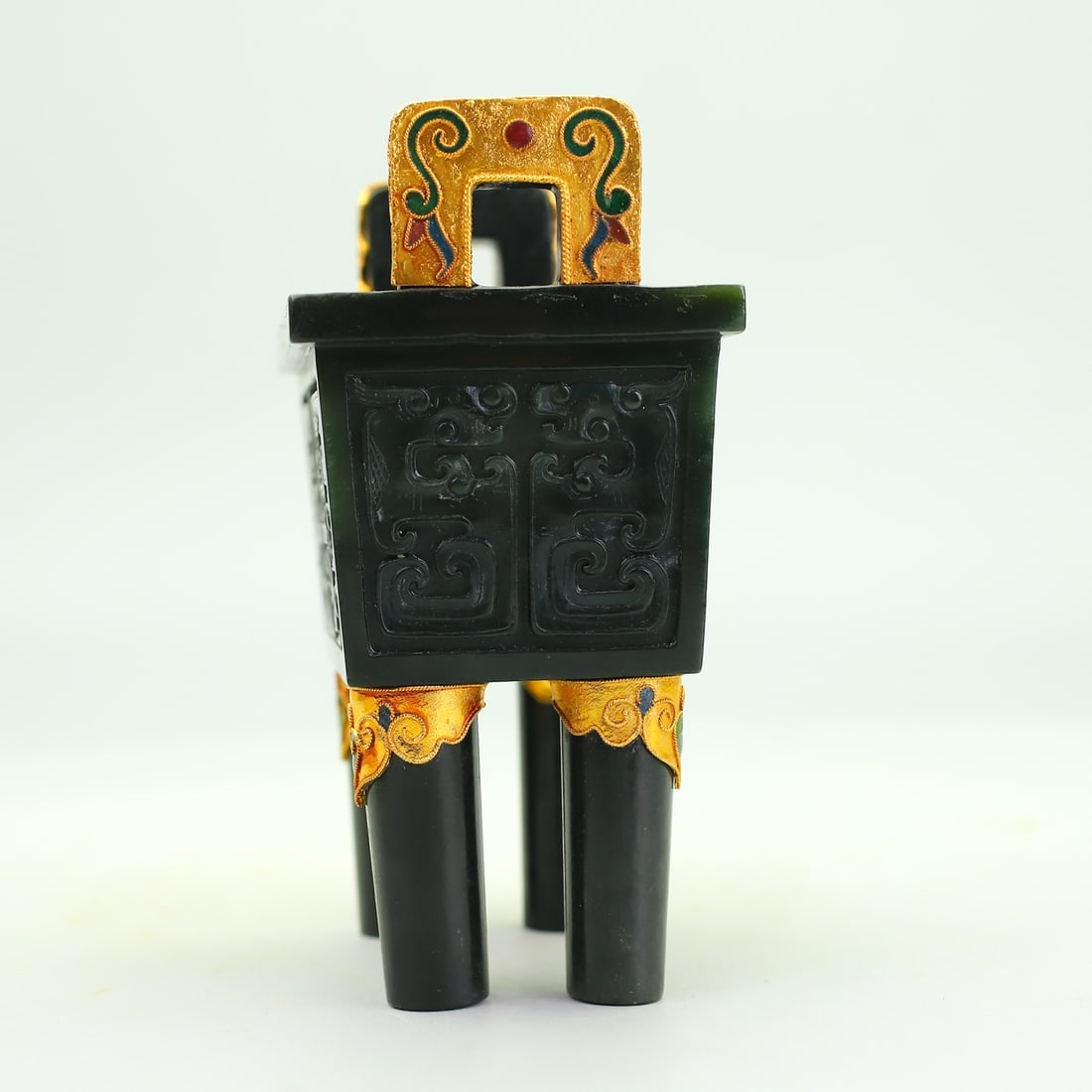 An Exquisite Jasper Cover with Gold Beast-Face Pattern Censer Ornament - 7