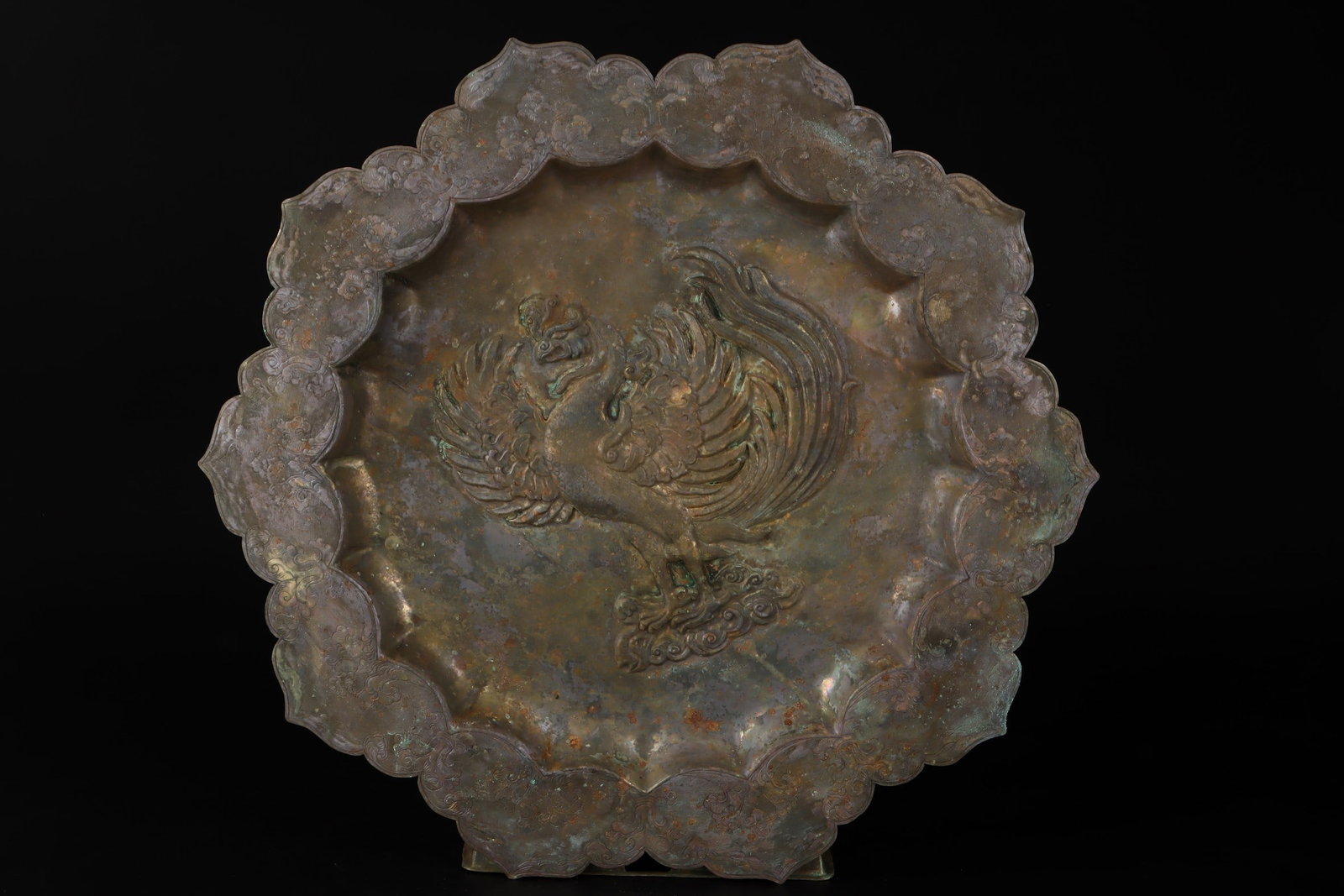 An Exquisite Silver Phoenix Pattern Plate: An Exquisite Silver Phoenix Pattern Plate Tang Dynasty, China ???16.7in Weight:1004g银凤盘 中国唐代 直径42.5cm Weight:1004g