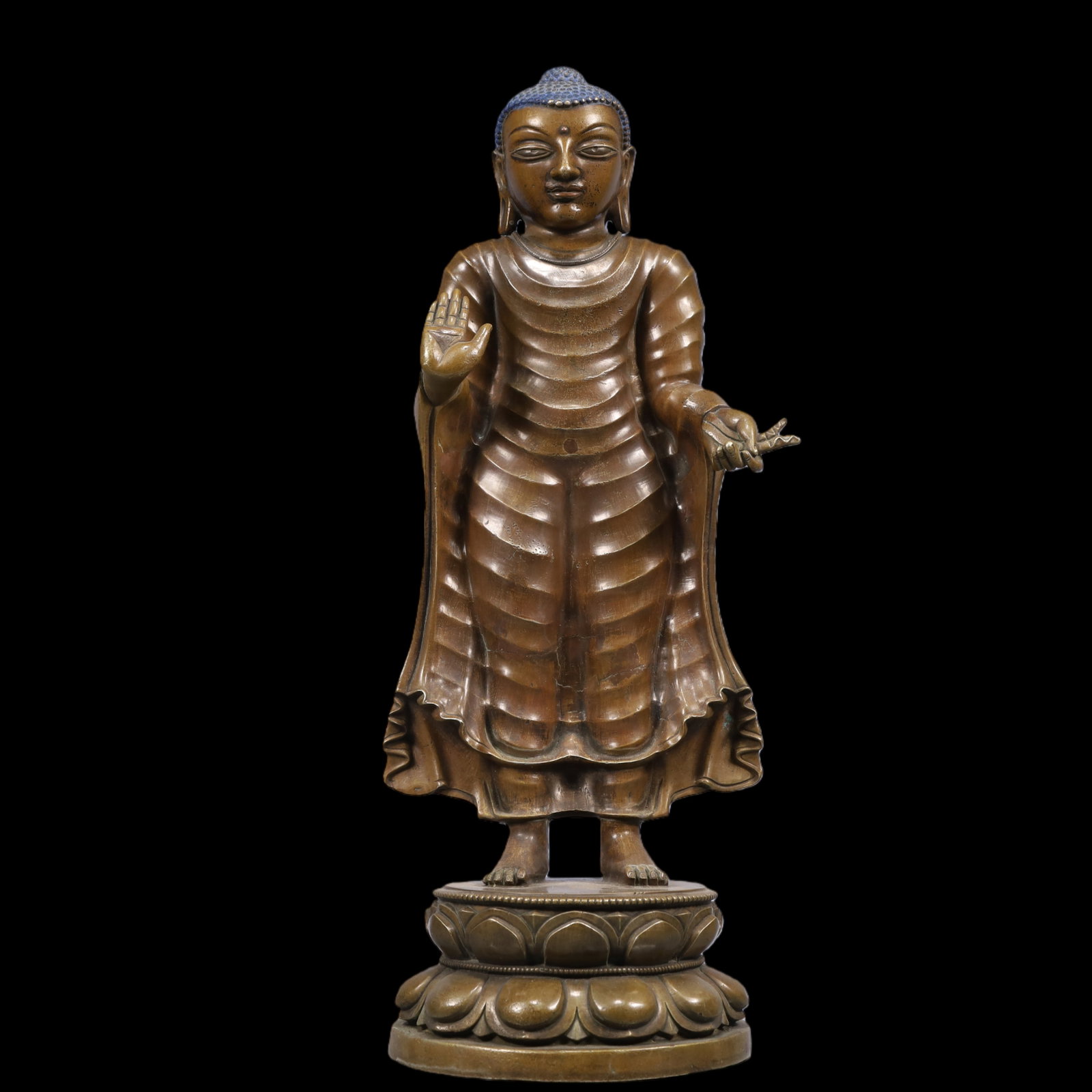 An Exquisite Coppery Statue of Sakyamuni (1 of 10)