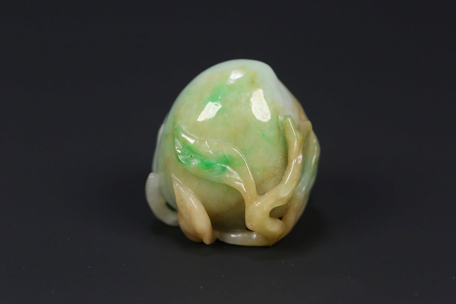 An Exquisite Jadeite Peach - 2