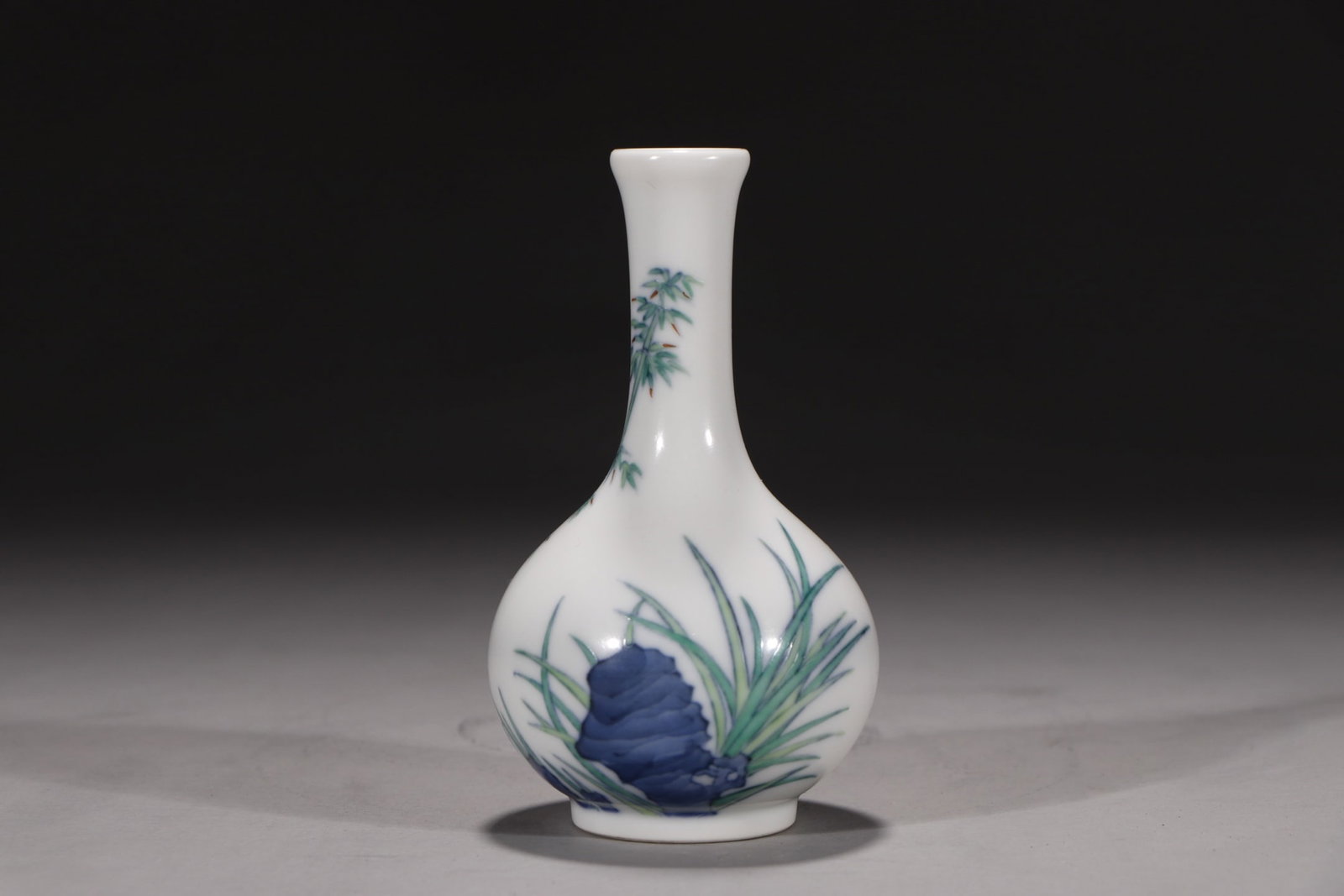 An Exquisite Doucai Bamboo Pattern Vase - 5