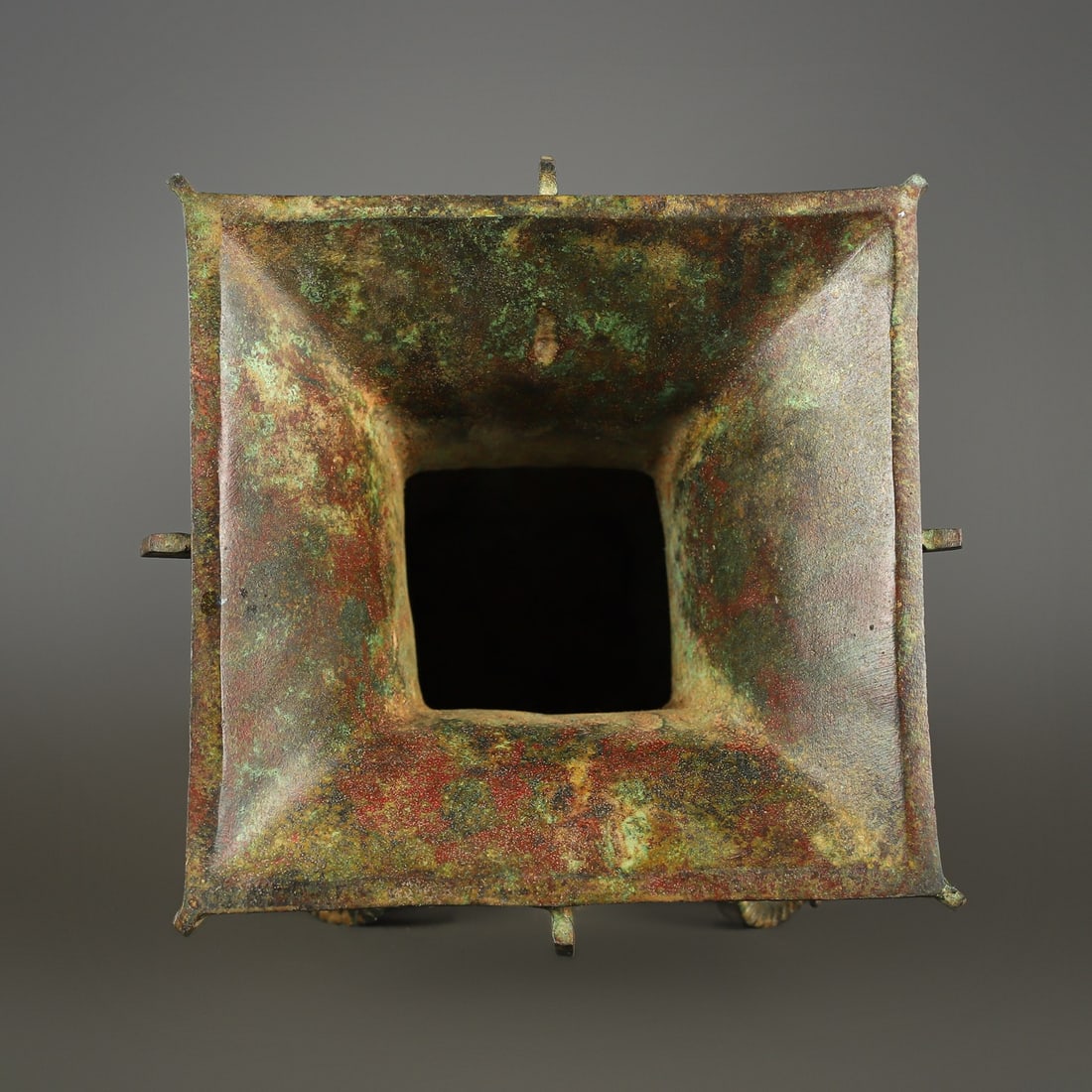 An Exquisite Bronze Beast-Face Pattern Vase - 9