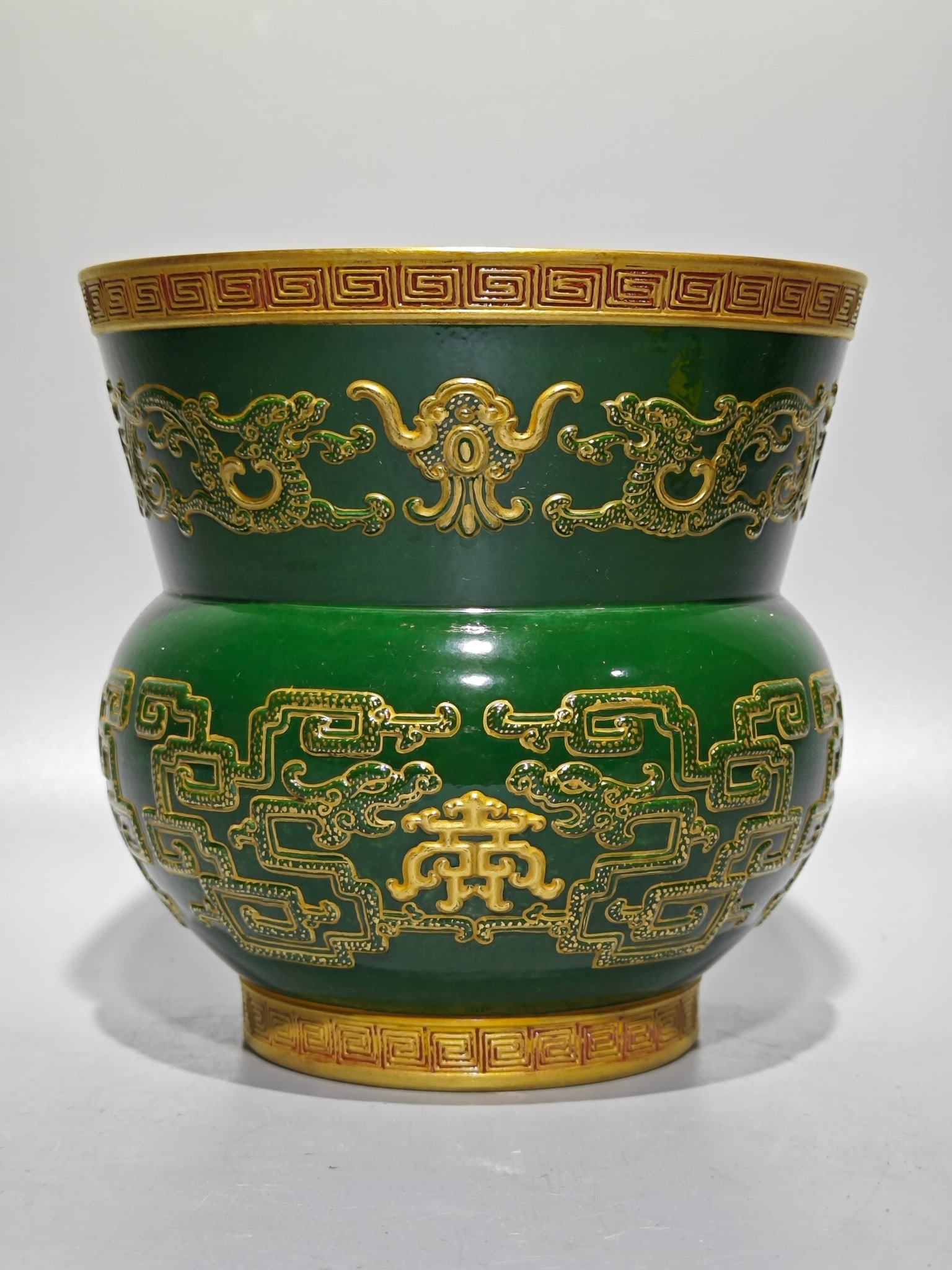 An Exquisite Green Glazed Dragon Pattern Vase - 4