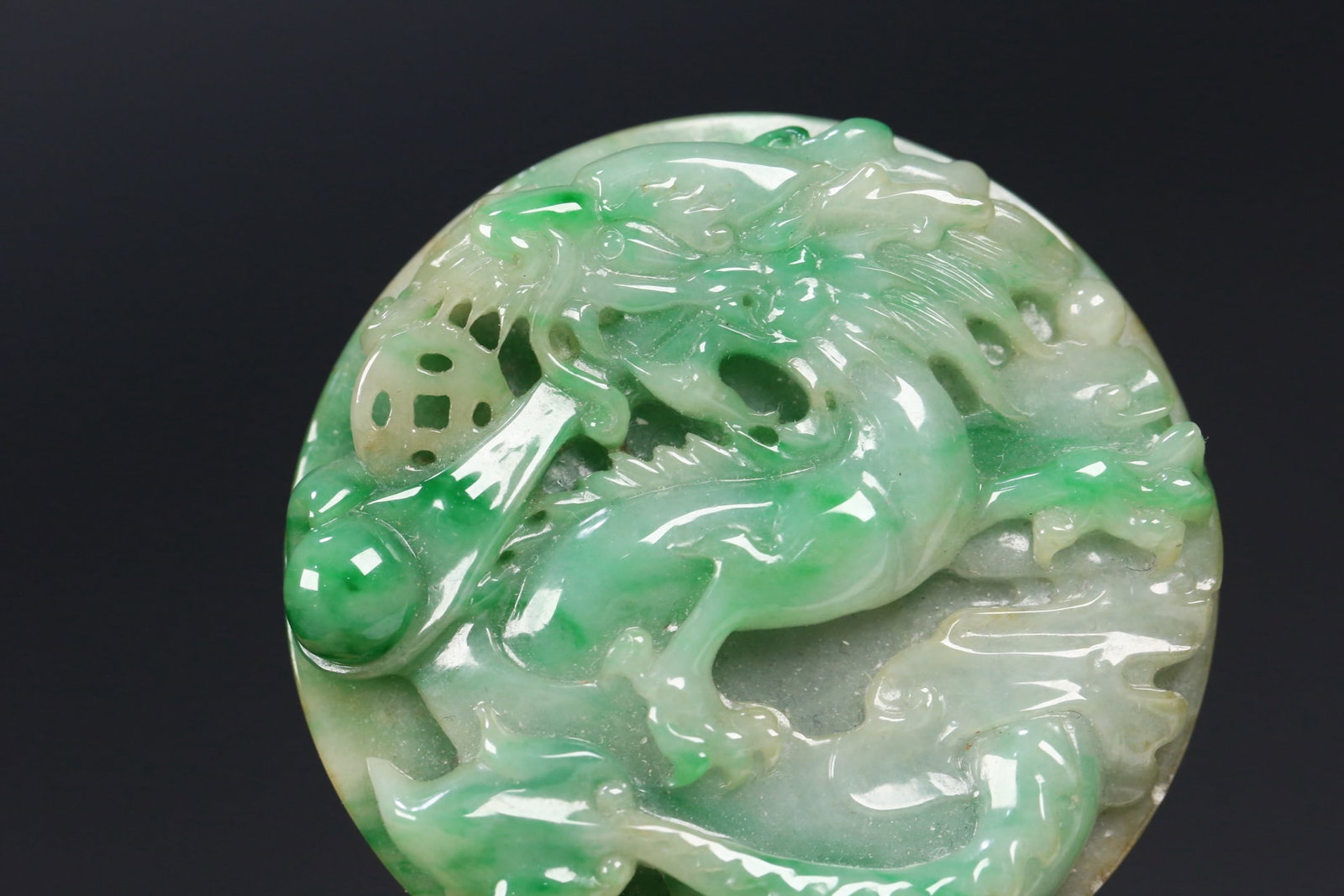 An Exquisite Jadeite Dragon Pattern Brand - 4