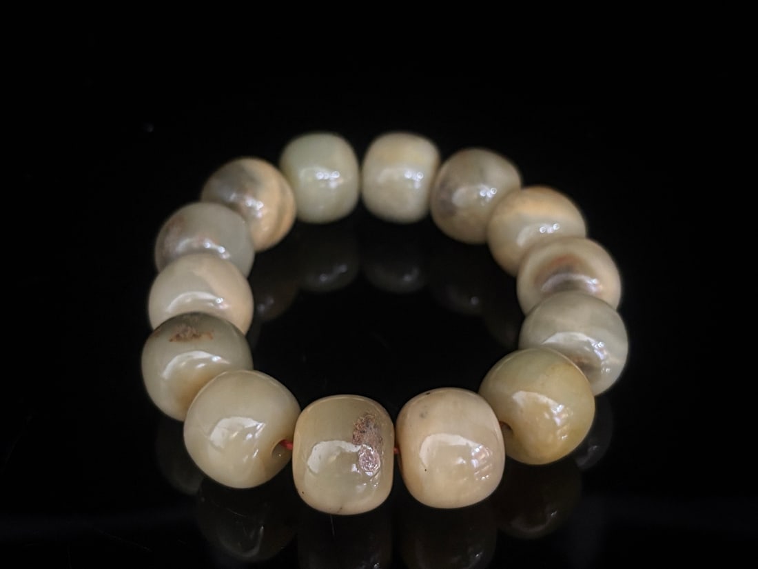 An Exquisite White Jade Bracelets - 2