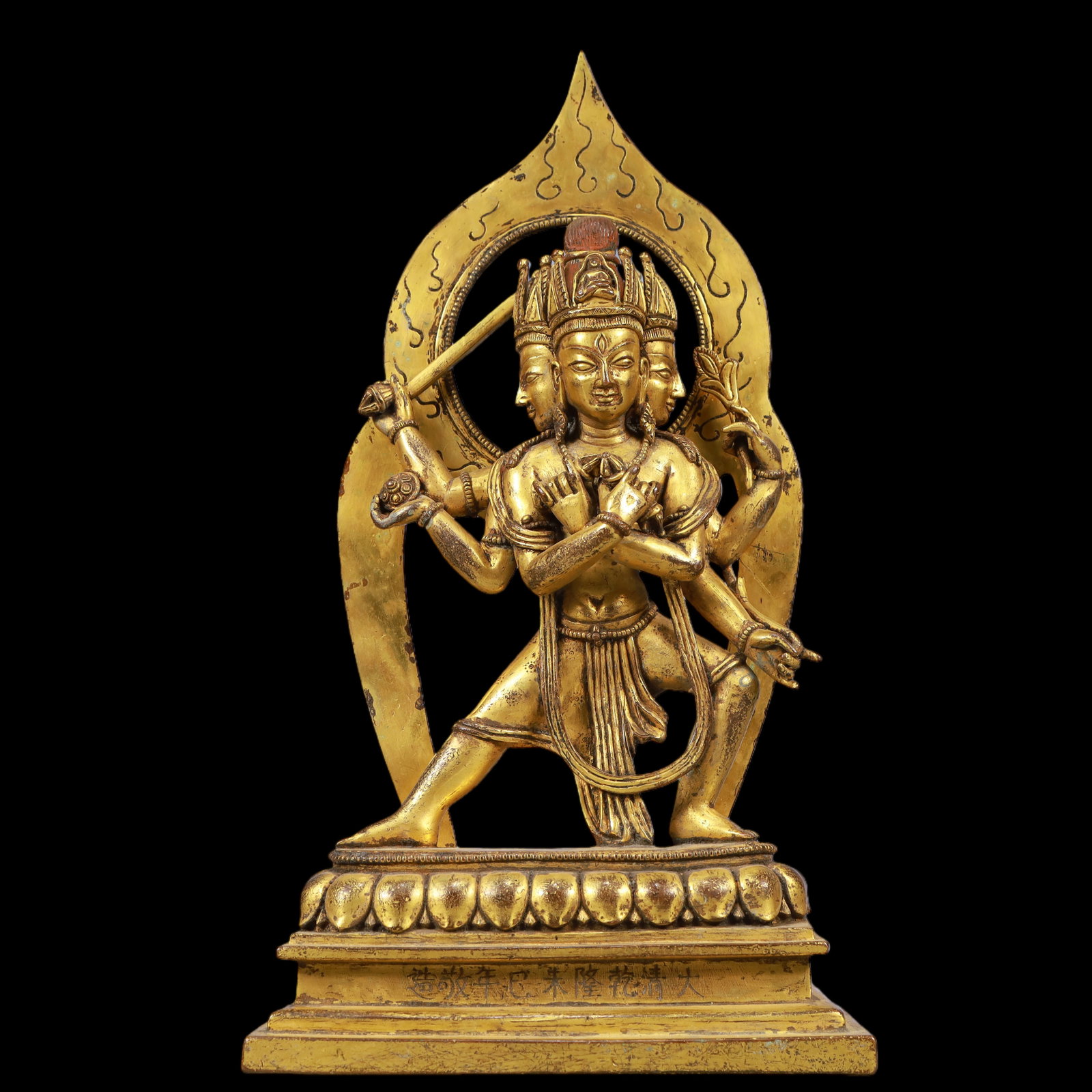 An Exquisite Gilt Bronze Statue of Manjusri: An Exquisite Gilt Bronze Statue of Manjusri Qing Dynasty, China Qianlong Six-character Mark Size:7.3inx3inx13in Weight:3700g铜鎏金文殊菩萨佛像