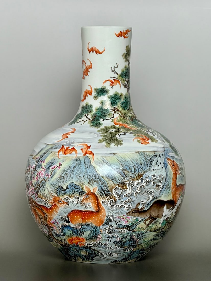 An Exquisite Famille-Rose Animal Pattern Vase: An Exquisite Famille-Rose Animal Pattern Vase Qing Dynasty, China Yongzheng Six-character Mark Size:15inx10.4in粉彩松鹿衔福群鹿蝙蝠天&