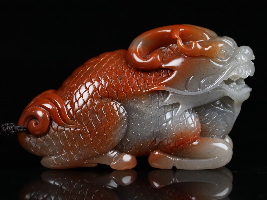 An Exquisite Shoushan Stone Auspicious Beast Hand Piece: An Exquisite Shoushan Stone Auspicious Beast Hand Piece Qing Dynasty, China Size:3.1inx2inx1.6in