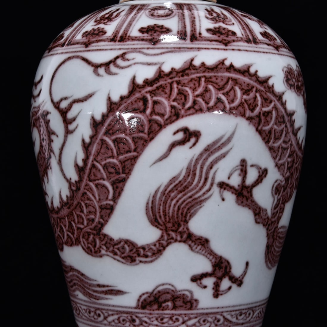 An Exquisite Underglaze-Red Dragon Pattern Vase - 6