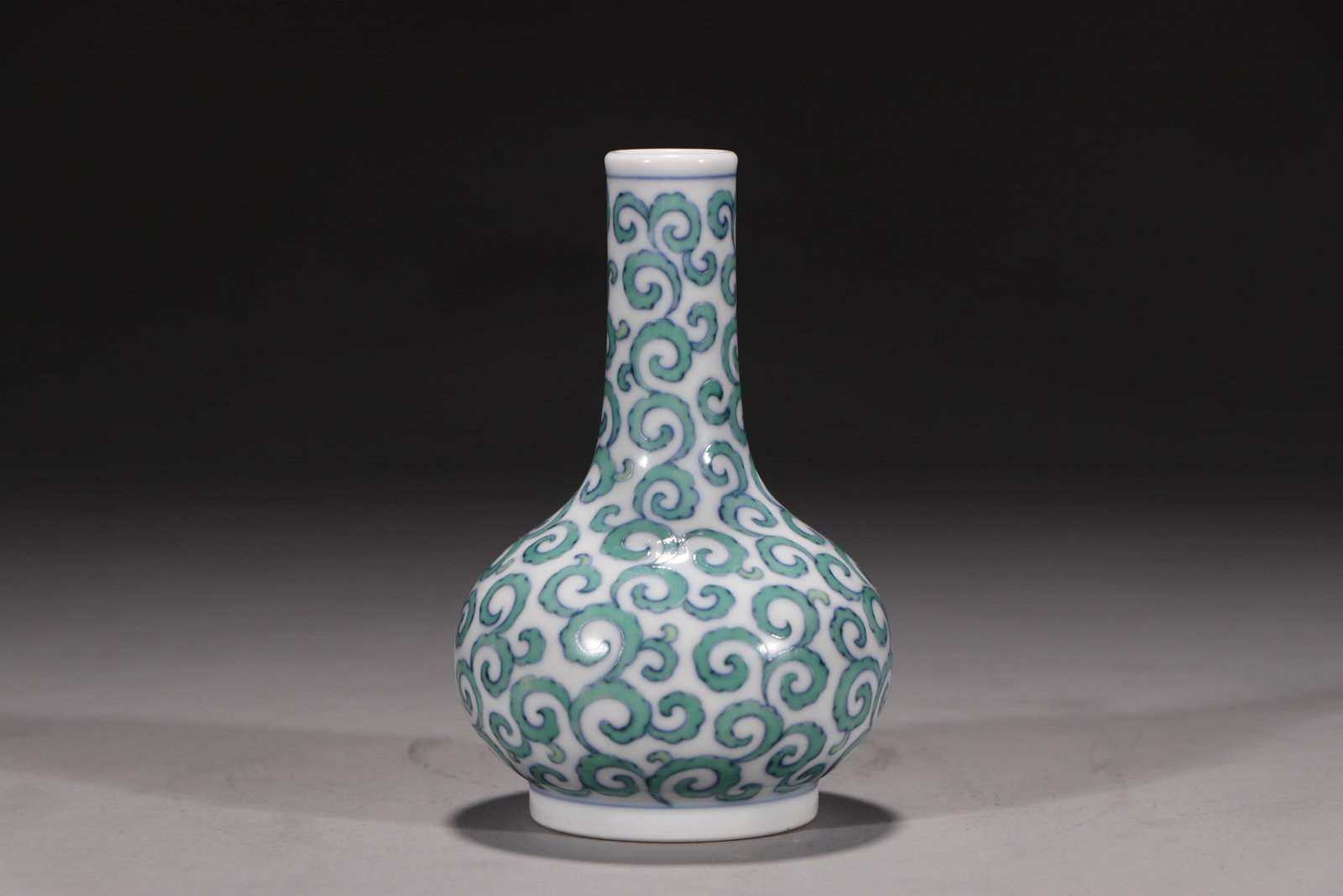 An Exquisite Doucai Lotus Pattern Vase (1 of 9)