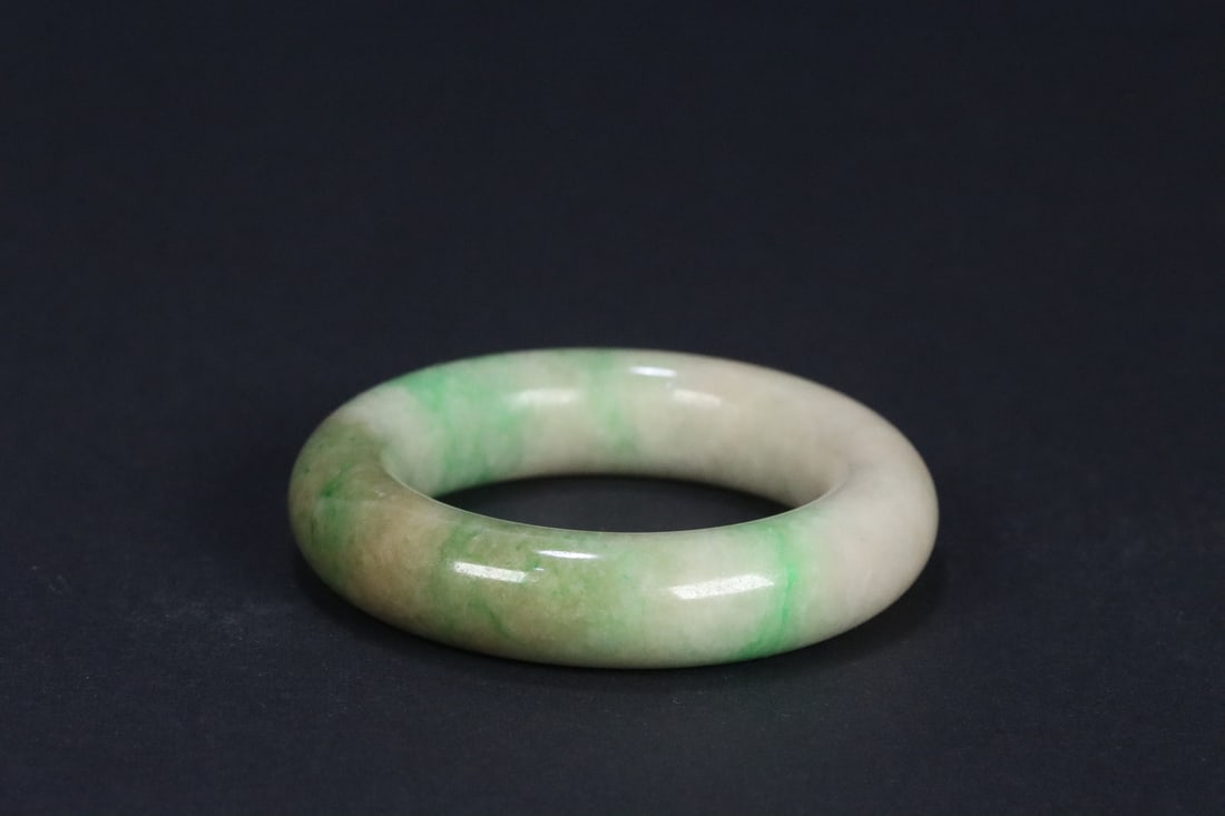 An Exquisite Jadeite Bracelets - 3