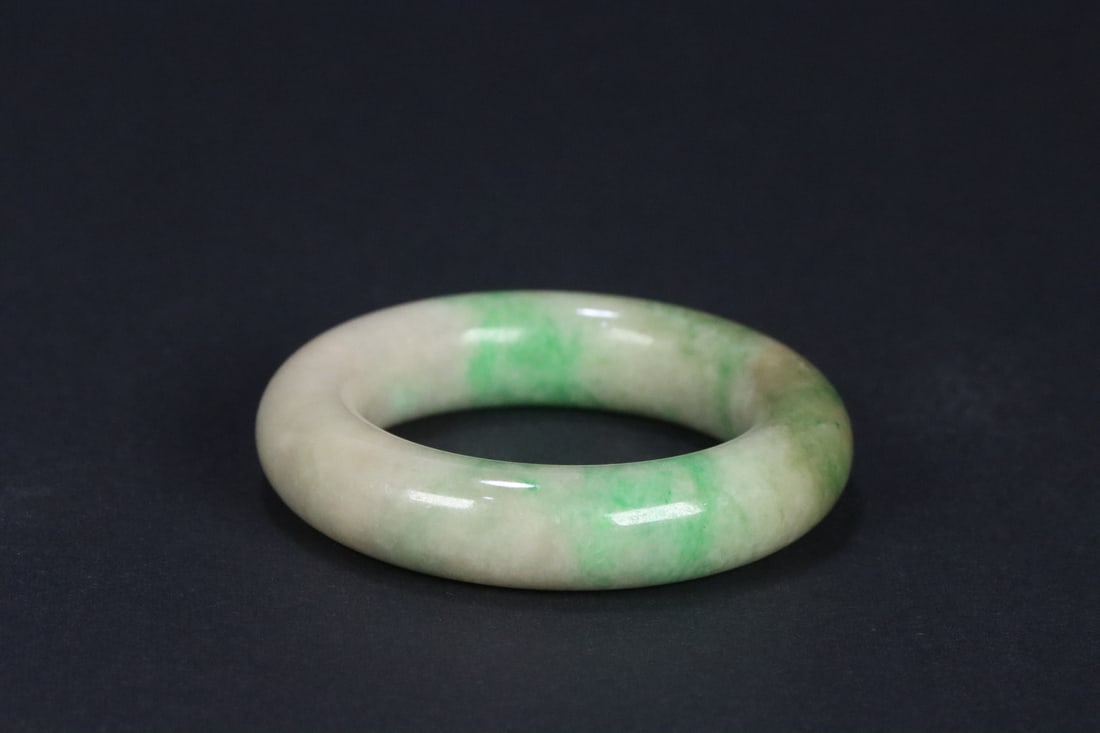 An Exquisite Jadeite Bracelets - 5