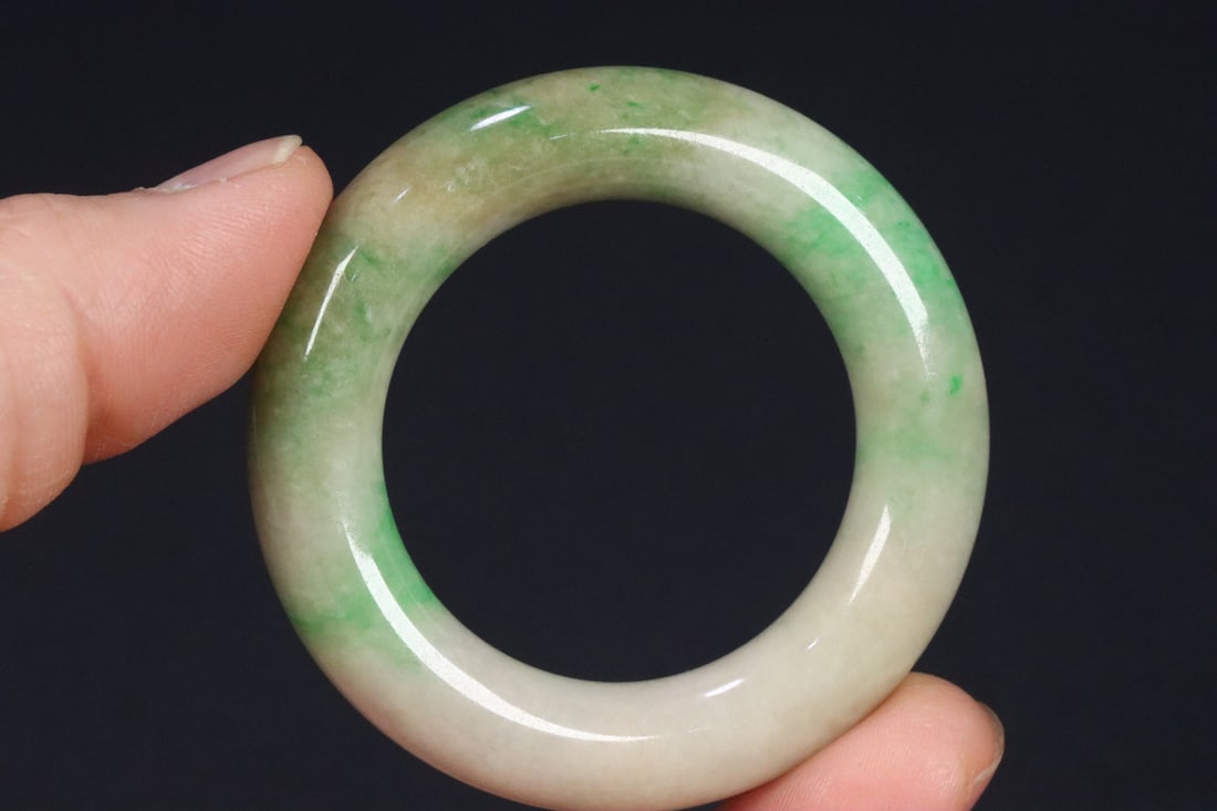 An Exquisite Jadeite Bracelets - 7