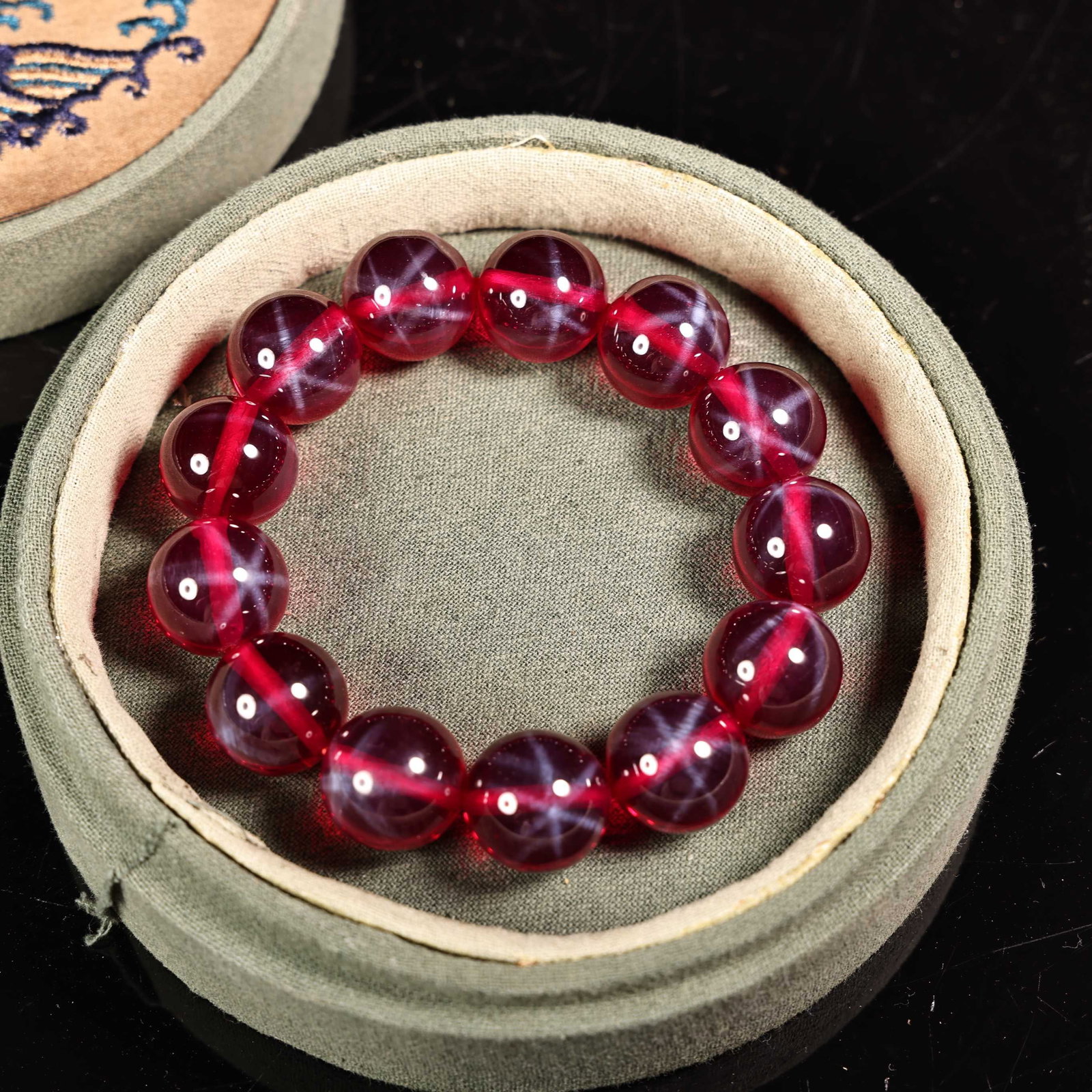 An Exquisite Gems Bracelets - 2
