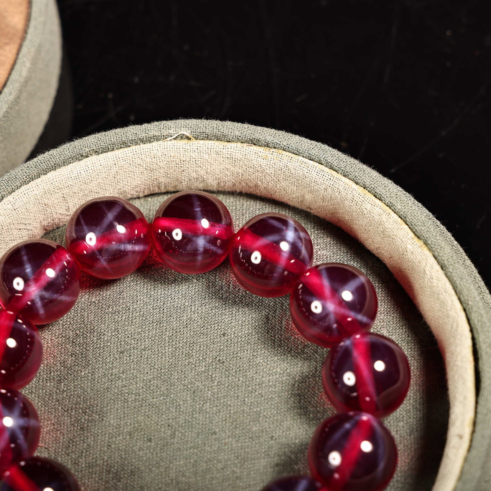 An Exquisite Gems Bracelets - 4