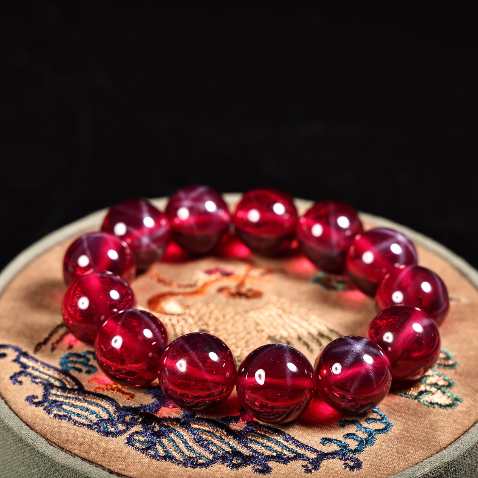 An Exquisite Gems Bracelets - 7