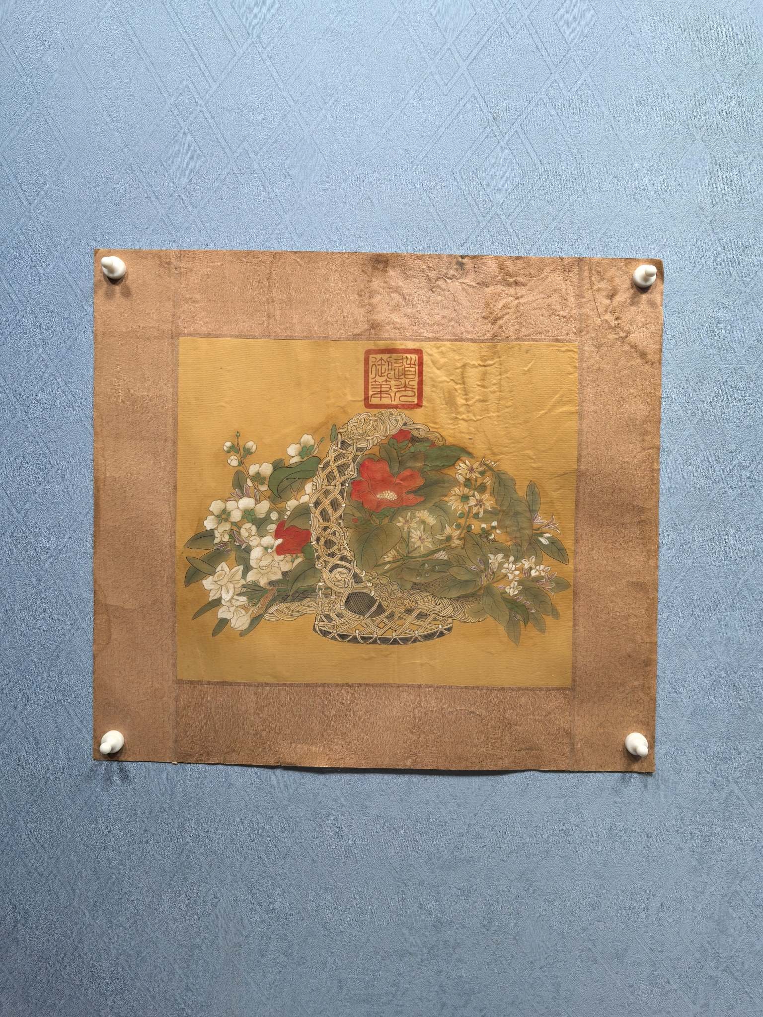 An Fabulous Chinese Ink Flower By Silk: An Fabulous Chinese Ink Flower By Silk Dao guang Without frame Size:14inx11.9in道光花鸟 绢本Without frame Size:35.6cmx30.3cm