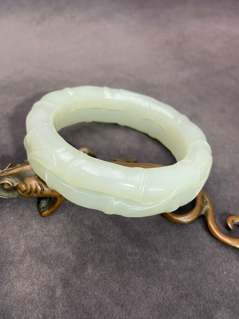 An Exquisite White Jade Bracelets - 4