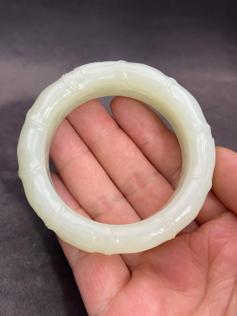 An Exquisite White Jade Bracelets - 7