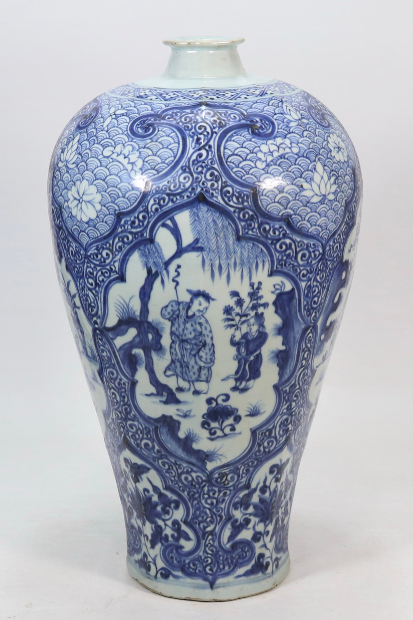 An Exquisite Blue and White Character and Story Pattern Vase: An Exquisite Blue and White Character and Story Pattern Vase Yuan Dynasty, China