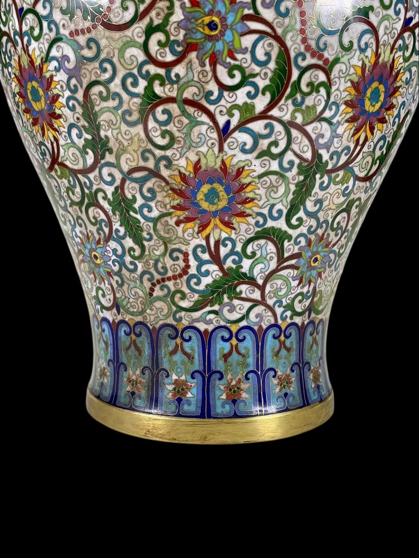 A Exquisite Cloisonne Lotus Pattern Vase - 4