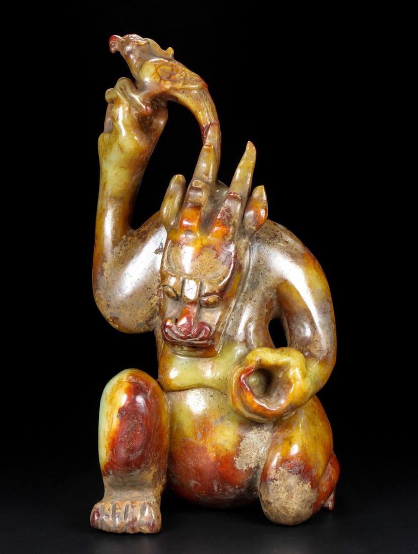 An Exquisite White Jade Bear Ornament: An Exquisite White Jade Bear Ornament Han Dynasty, China Size:10.2inx5.5inx3.5in Weight:2.92kg白玉英雄 中国汉代 Size:25.9cmx14cmx8.8cm Weight:2.92kg
