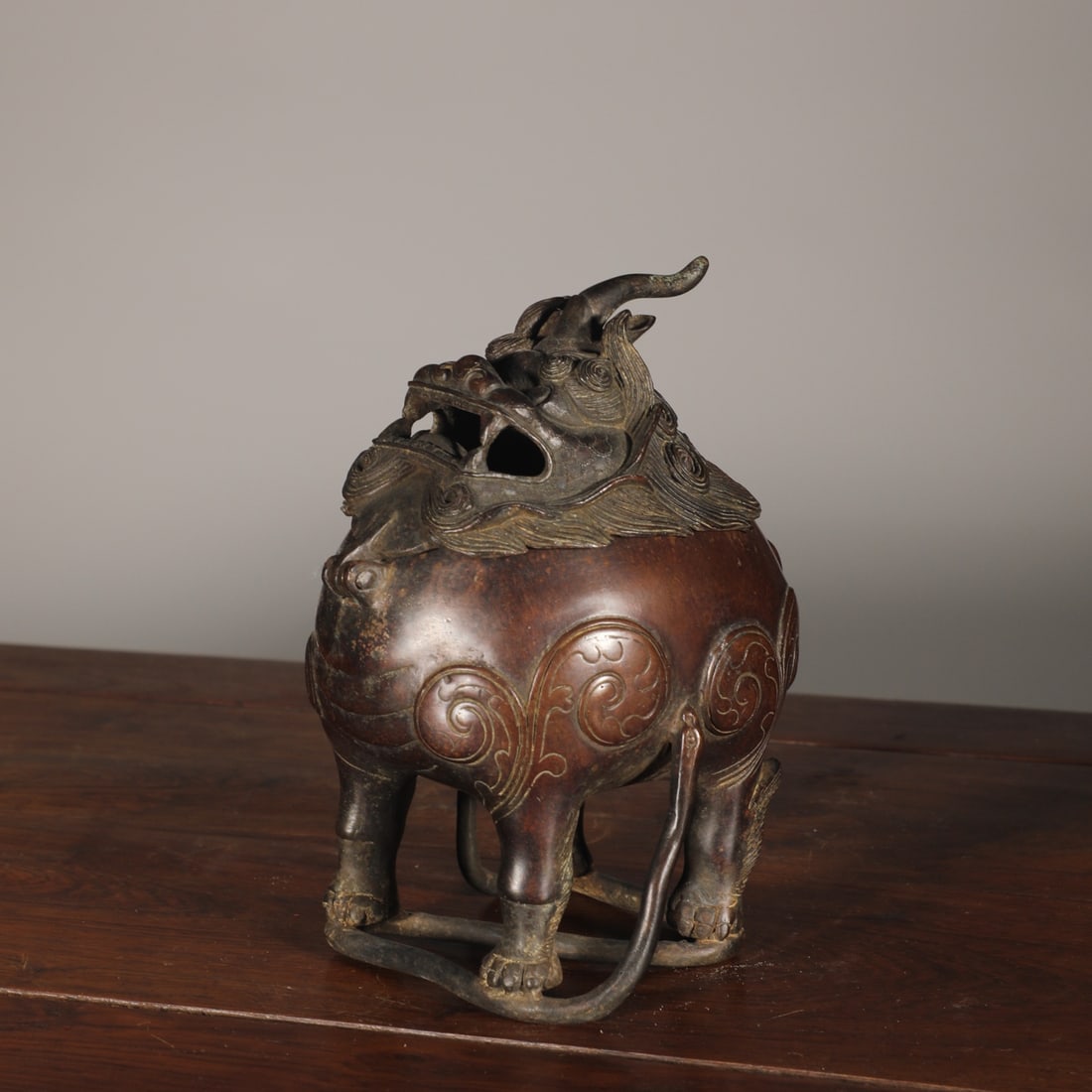 An Exquisite Bronze Auspicious Beast-Shaped Censer (1 of 9)