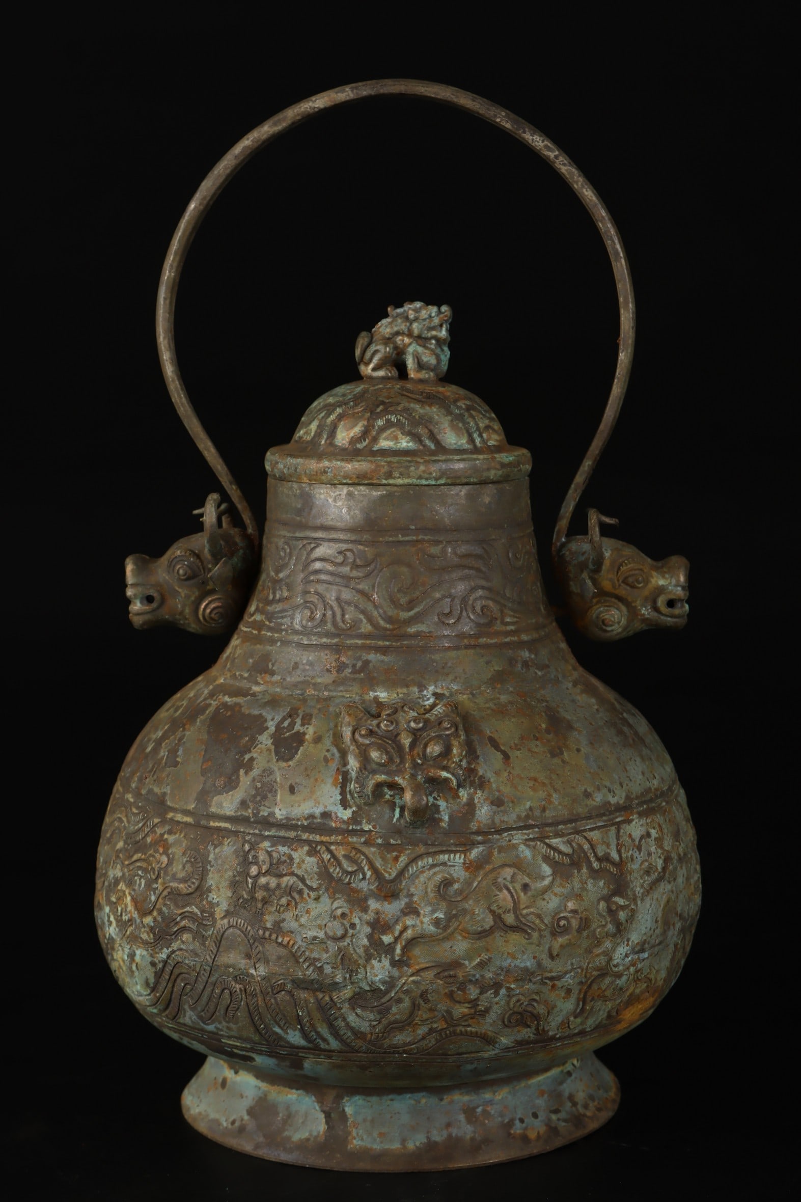 An Exquisite Silver Beast-Face Pattern Jar (1 of 9)