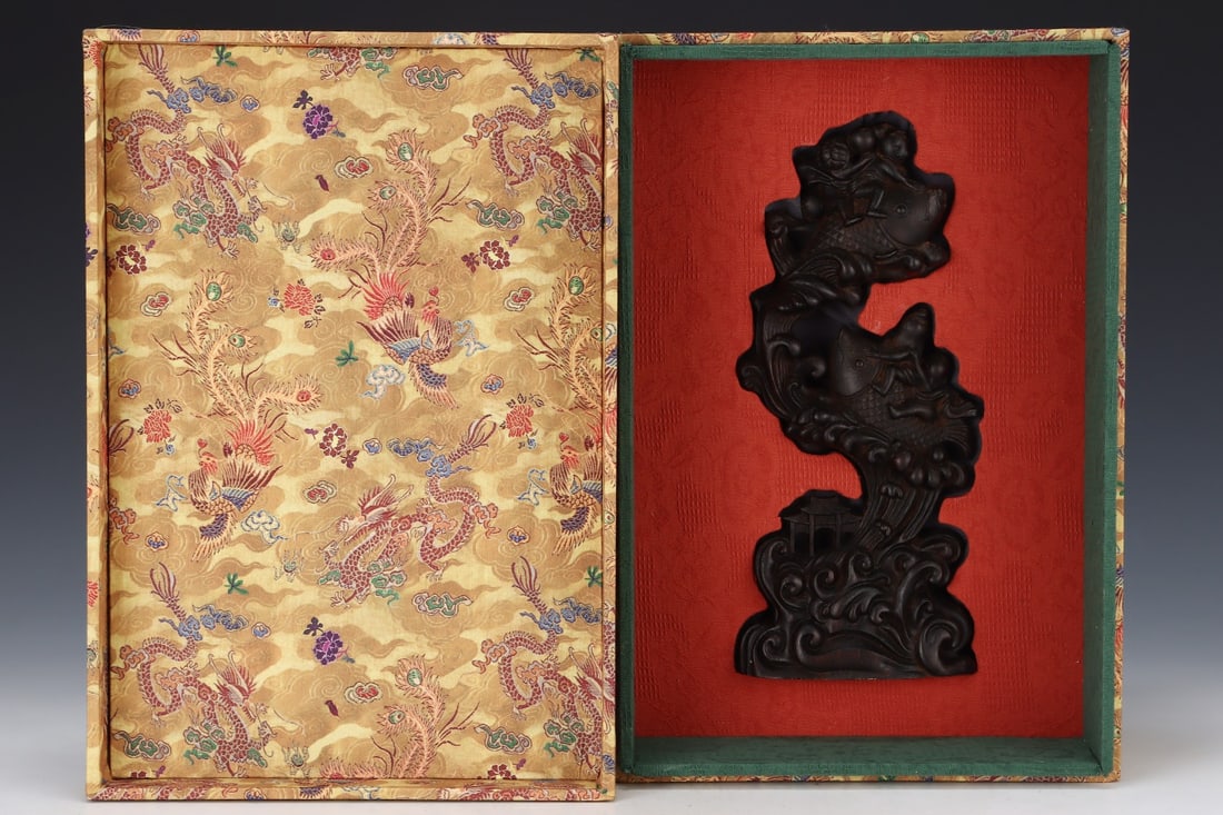 An Exquisite Eaglewood Auspicious Beast Ornament: An Exquisite Eaglewood Auspicious Beast Ornament Qing Dynasty, China Size:4.5inx2inx10.2in沉香摆件鲤鱼越龙门 中国清代 Size