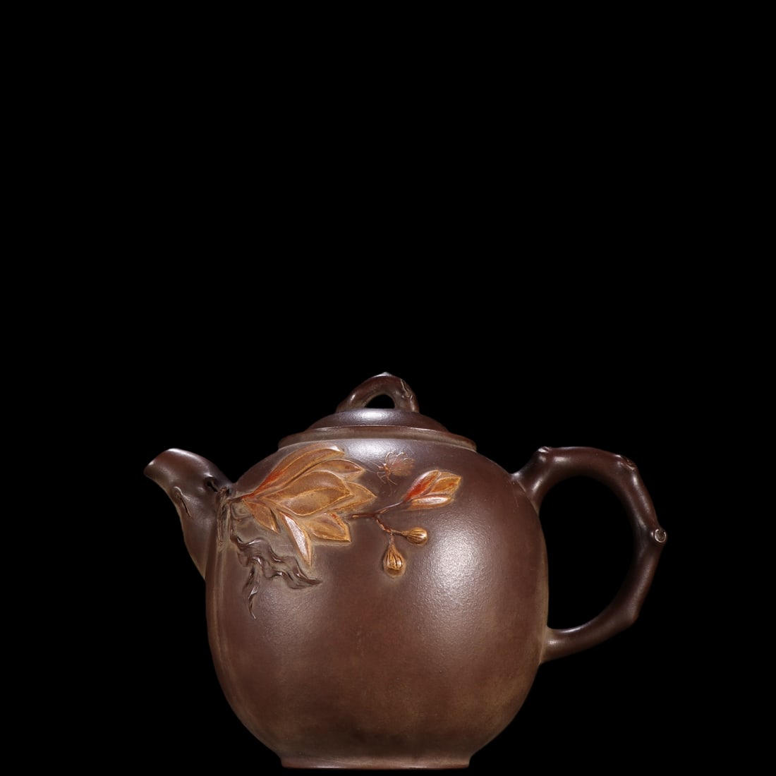 An Exquisite Purple Sands Flower Pattern Teapot (1 of 9)