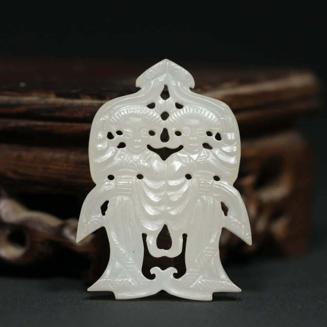 An Exquisite White Jade Figure Pendant (1 of 9)