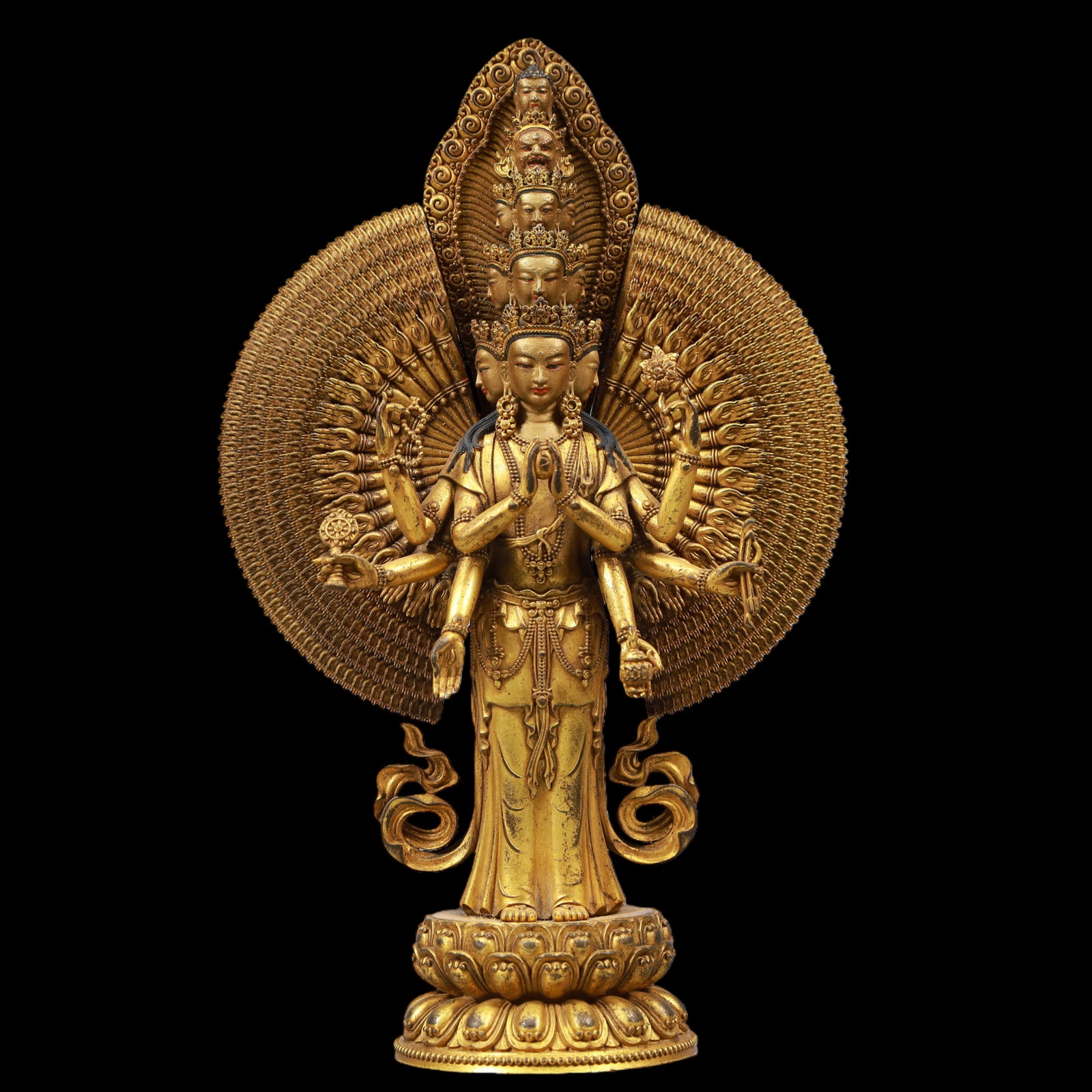 A Exquisite Gilt Bronze Statue of Thousand-hand Guanyin: A Exquisite Gilt Bronze Statue of Thousand-hand Guanyin Ming Dynasty, China Size:5.9inx2.8inx7.9in Weight:1300g铜鎏金千手观音佛像