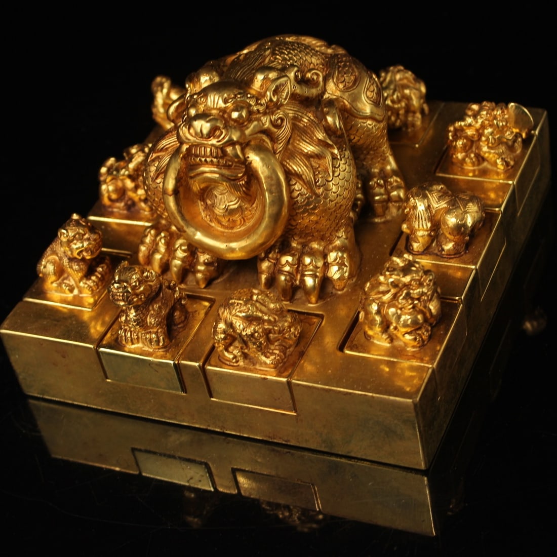 A Set of Fine Gilt Bronze Auspicious Beast Seal (1 of 9)