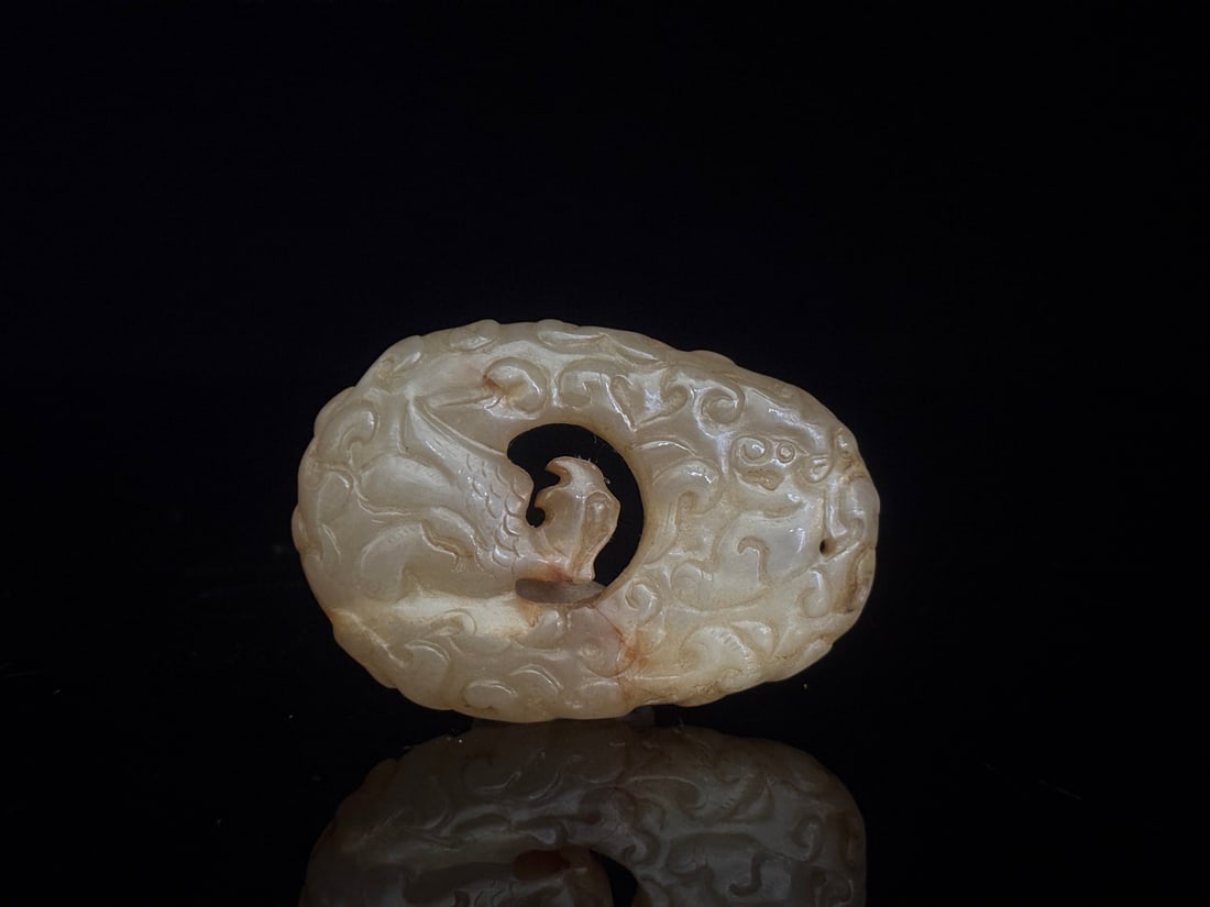 An Exquisite White Jade Auspicious Beast Pattern Pendant - 3
