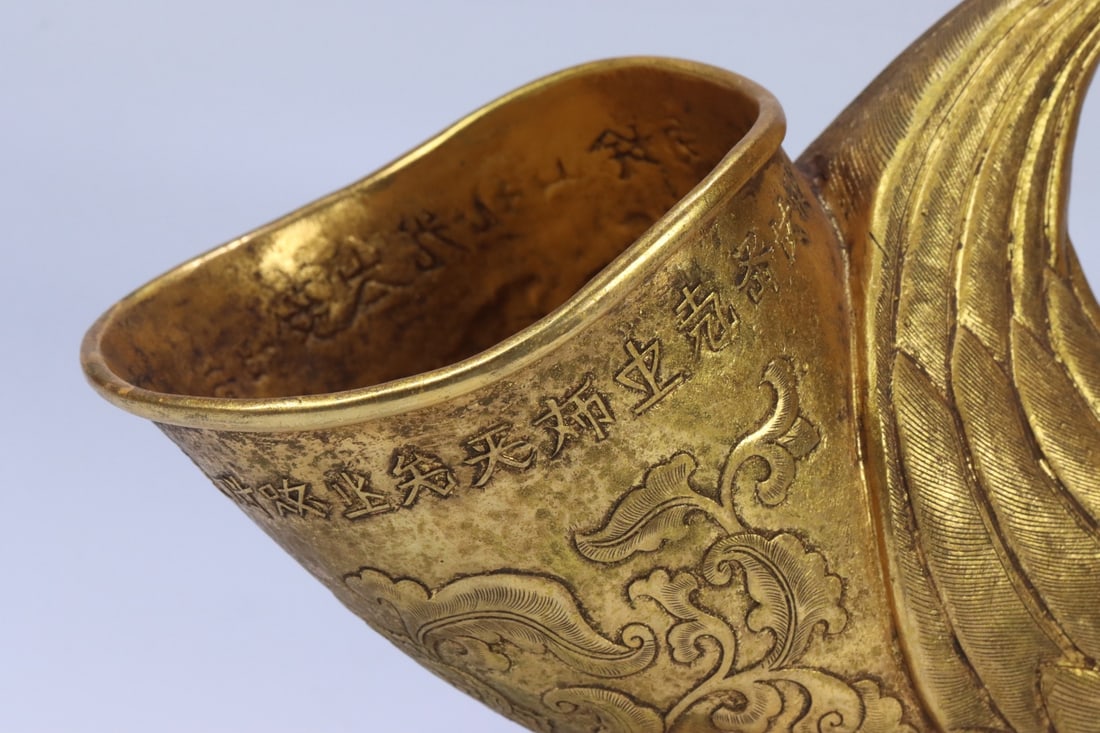 An Exquisite Gilt Bronze Phoenix Pattern Ewer - 8