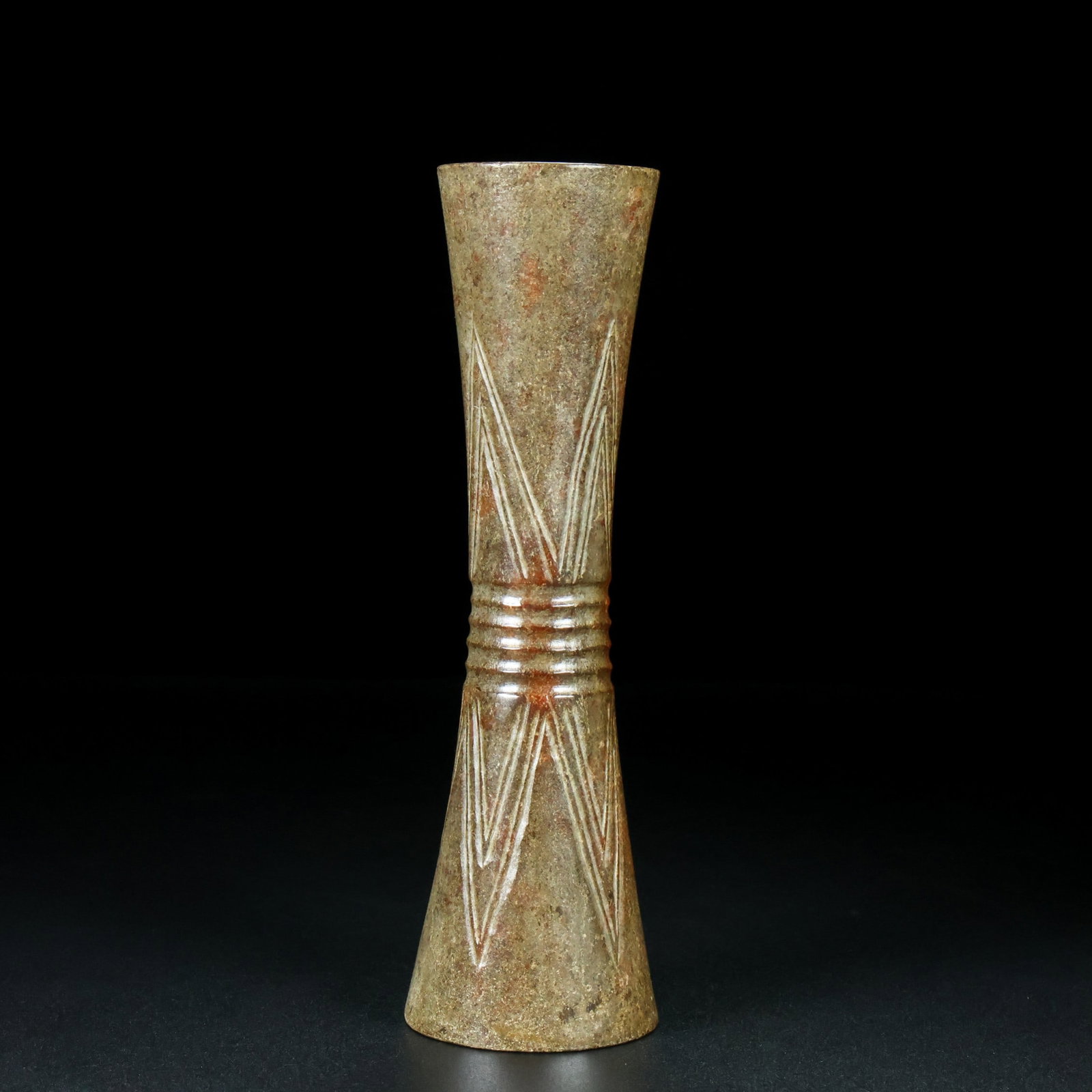 An Exquisite White Jade Vase - 7