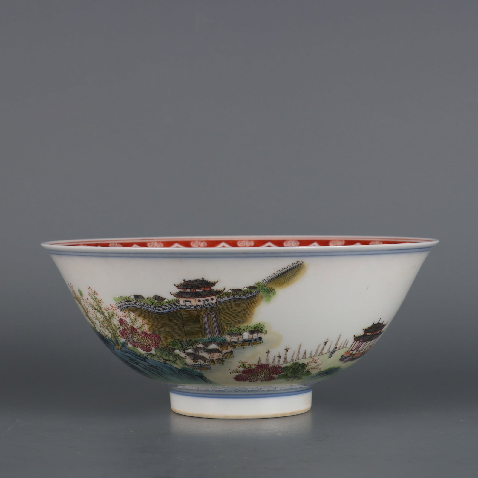 An Exquisite Famille-Rose Landscape Pattern Bowl: An Exquisite Famille-Rose Landscape Pattern Bowl Qing Dynasty, China Qianlong Six-character Mark Size:2.6inx6.1in粉彩江西十景之一浔阳九