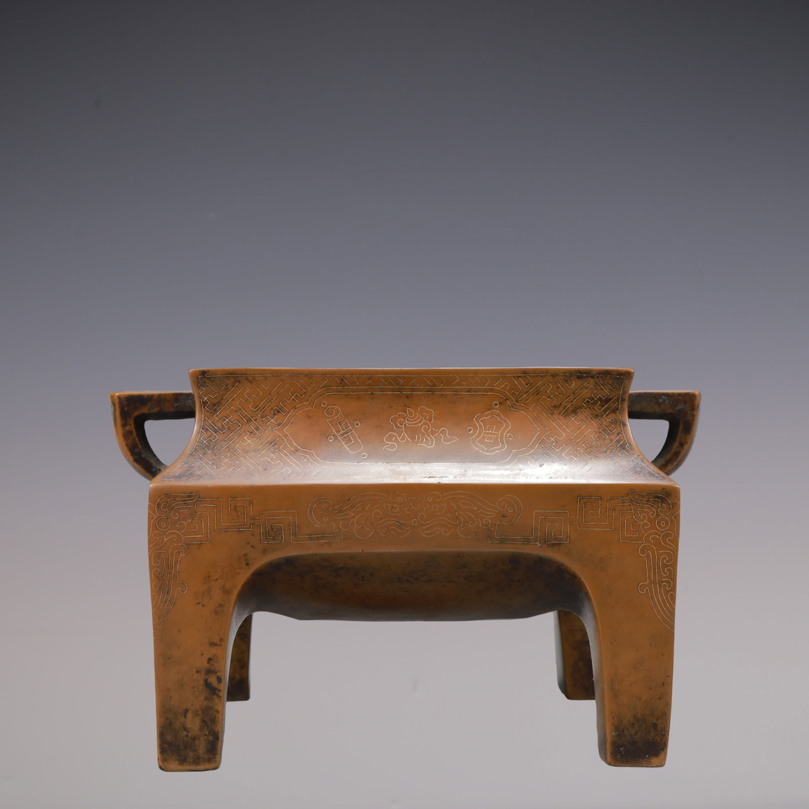 A Exquisite Coppery Double-Ears Censer (1 of 6)