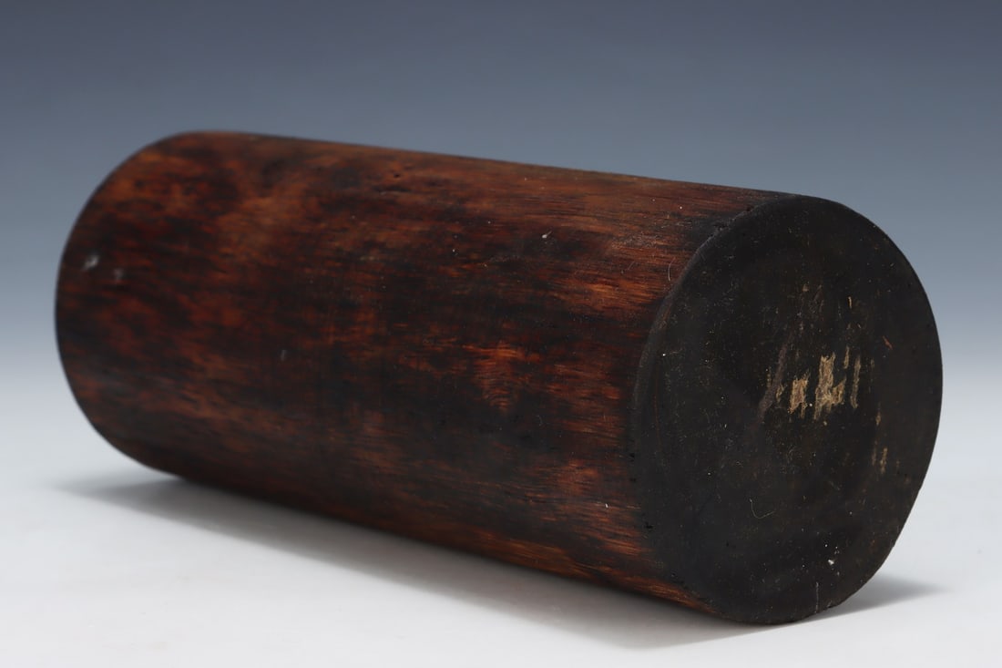 An Exquisite Eaglewood Ornament - 9