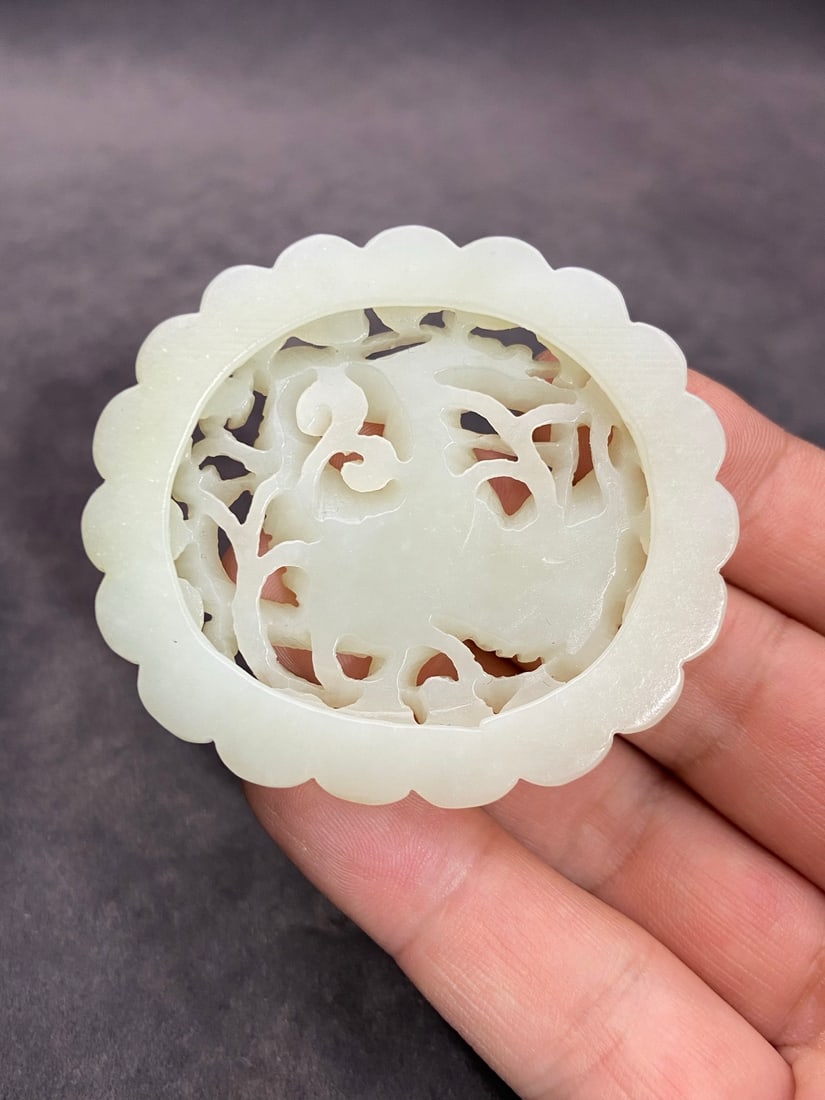 An Exquisite White Jade Phoenix Pattern Ornament - 9