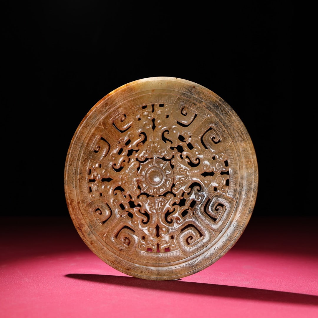 An Exquisite White Jade Dragon Pattern Ornament - 6