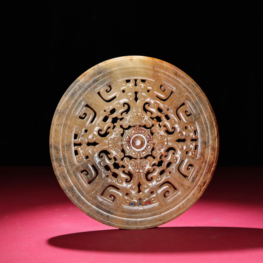 An Exquisite White Jade Dragon Pattern Ornament - 9