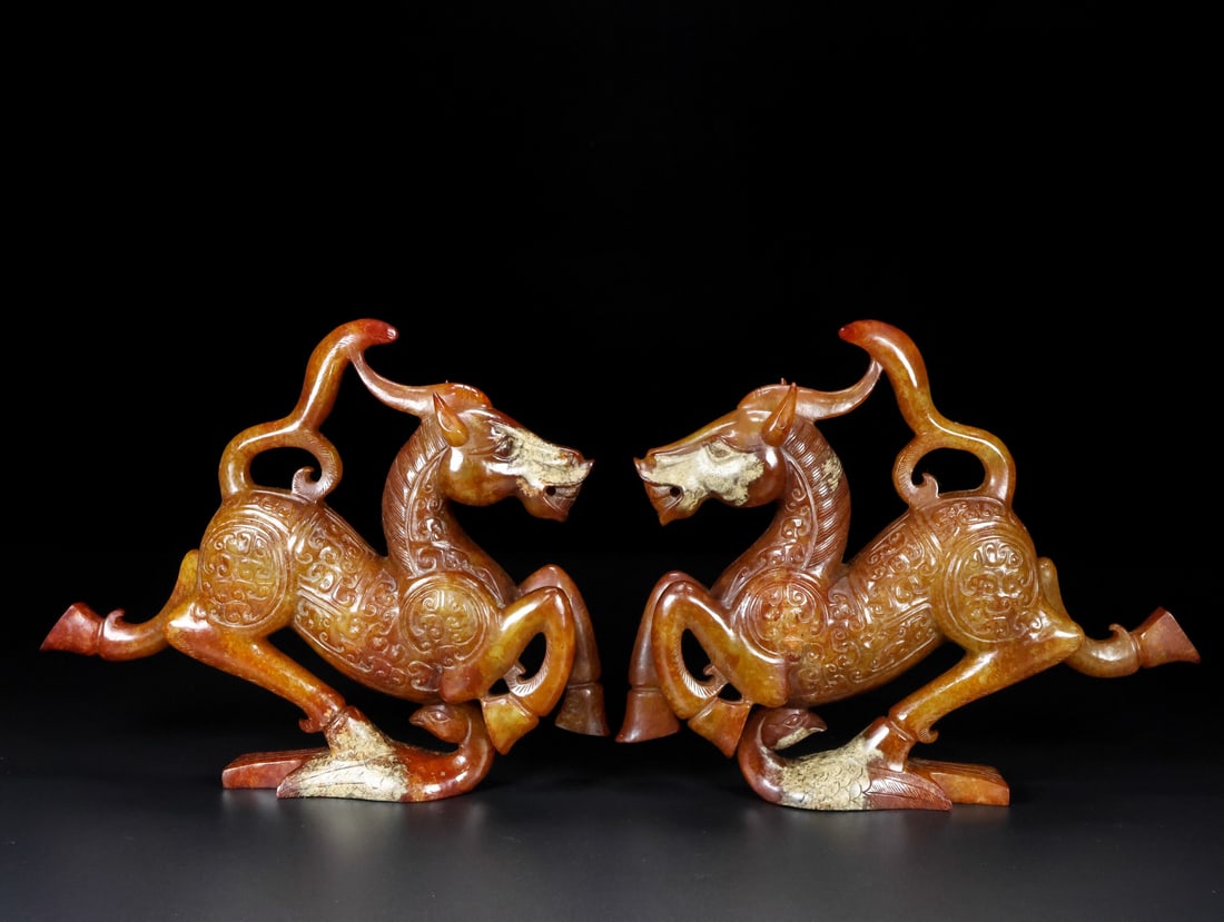 A pair of Exquisite Hotan Jade Horse Ornament: A pair of Exquisite Hotan Jade Horse Ornament,Han Dynasty, China,Size:8.1inx1.8inx6.5in,Weight:1874g 一对和田玉马摆件,中国汉代