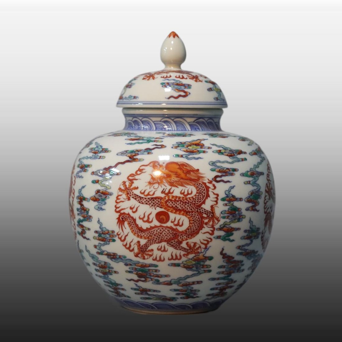 A Exquisite Doucai Dragon Pattern Jar - 3