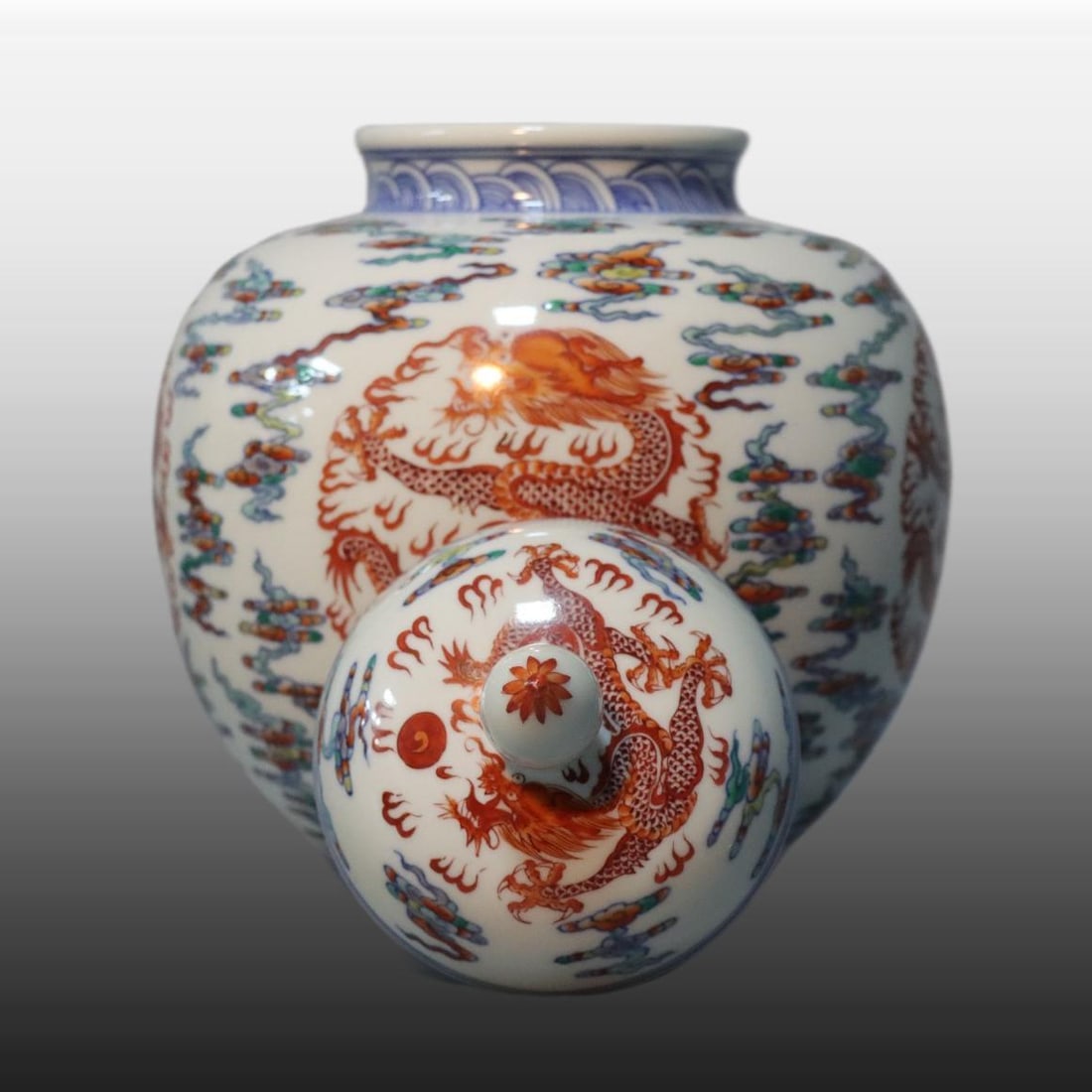 A Exquisite Doucai Dragon Pattern Jar - 6